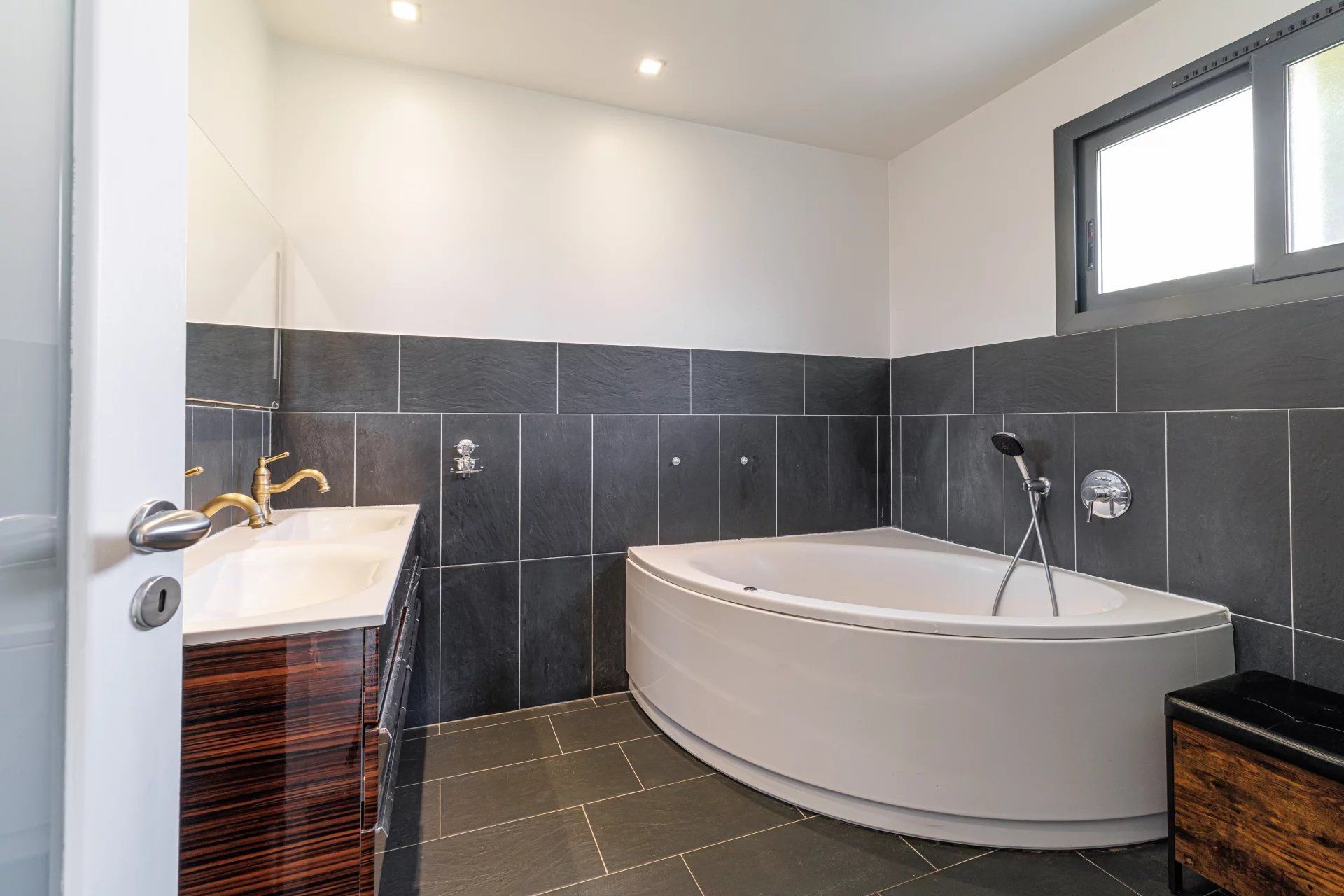 Charmante maison de ville rénovée – Saint-Jean-Cap-Ferrat