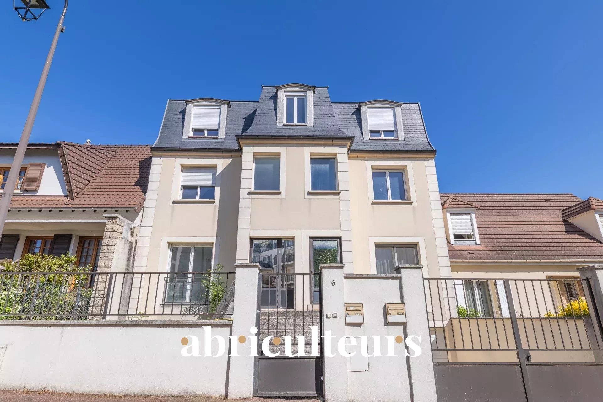 Duplex 8 pièces avec jardin – 167 m² – ANTONY