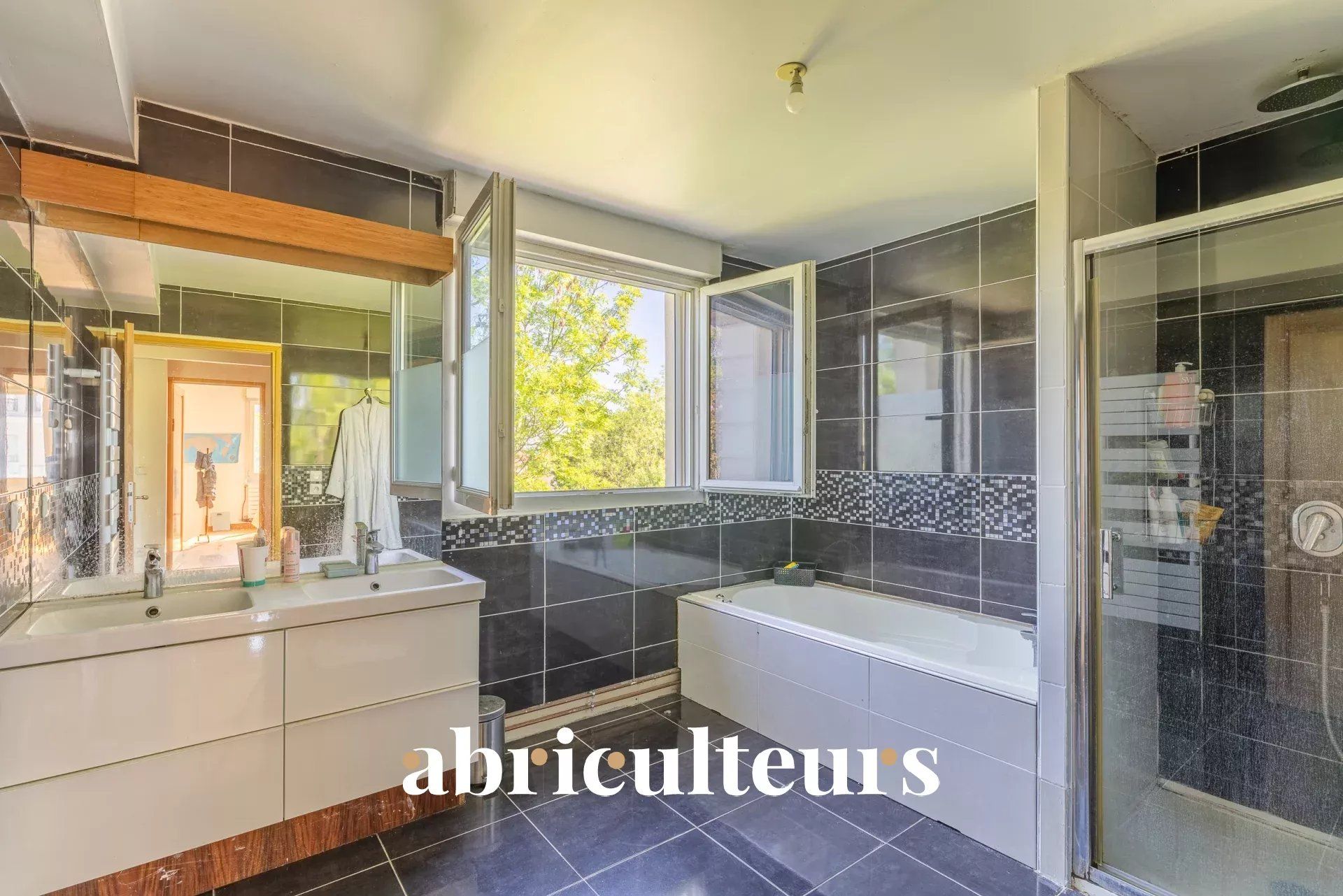 Duplex 8 pièces avec jardin – 167 m² – ANTONY