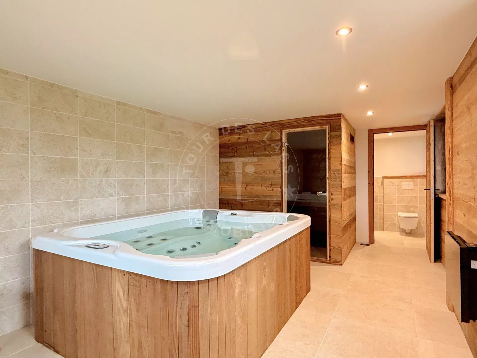 CHALET NEUF DE 280 M2 HABITABLES - FRAIS NOTAIRE REDUIT