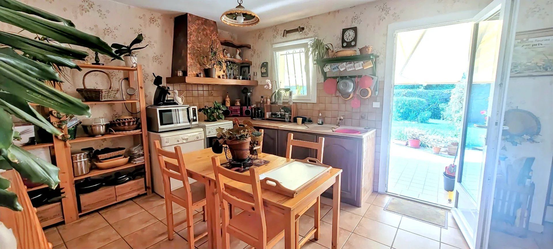 33240 - SAINT ANDRE DE CUBZAC - MAISON PLAIN PIED 110M² - 3 CHAMBRES ET JARDIN PAYSAGER