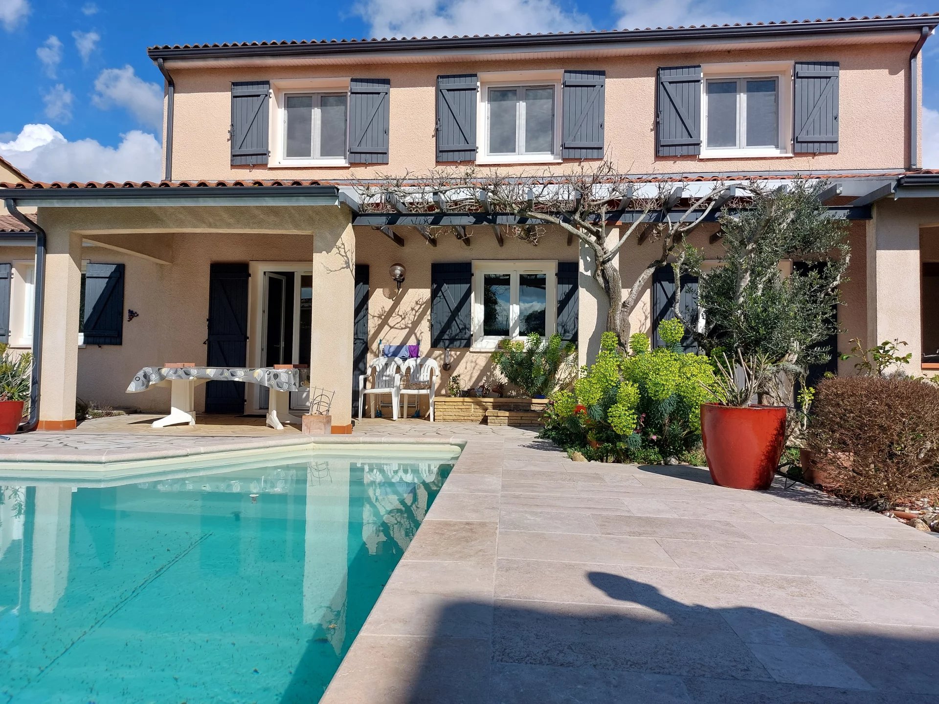 MAGNIFIQUE MAISON BEAUZELLE