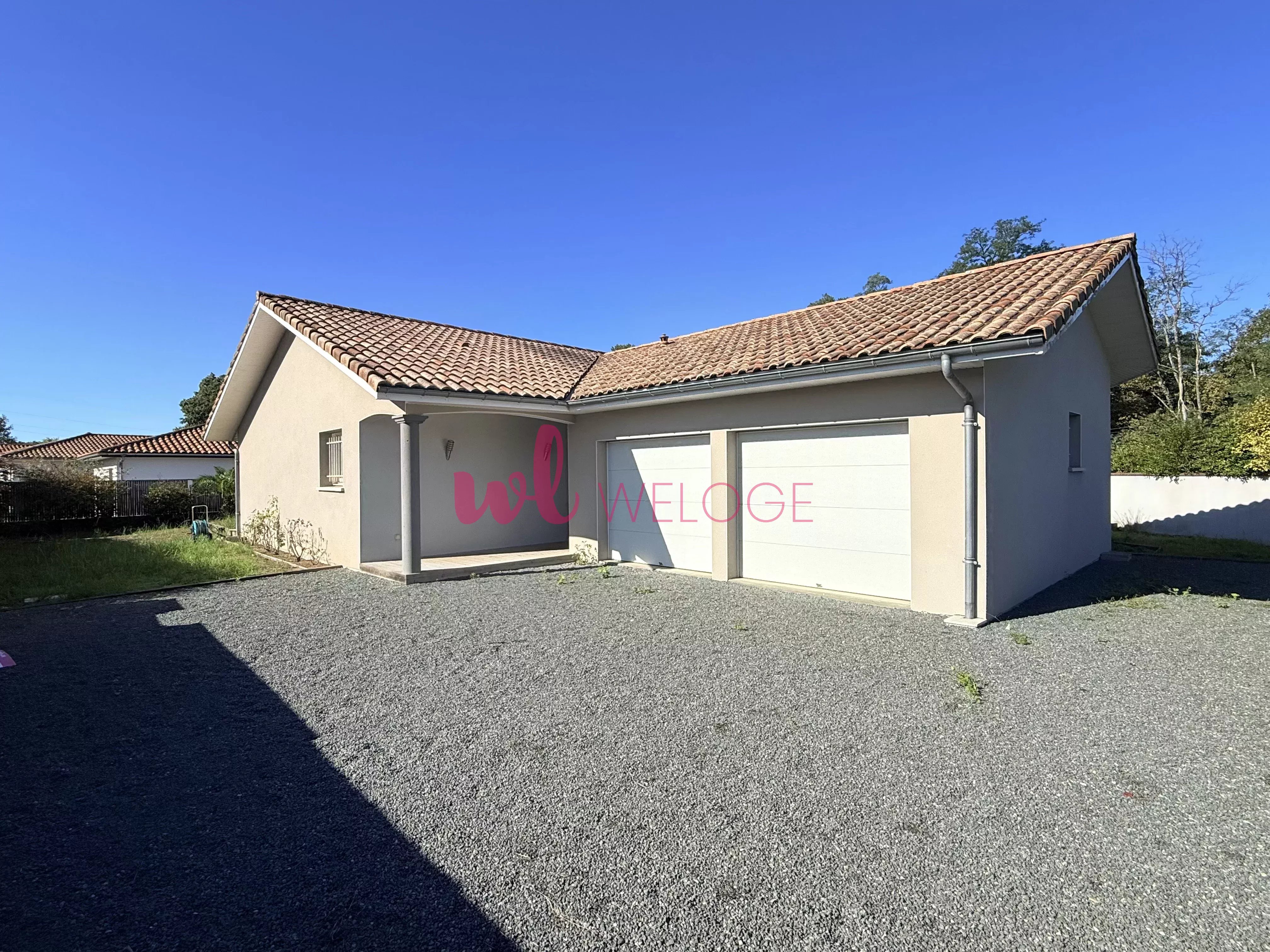 MAGESCQ — Maison contemporaine de plain-pied 125 m², piscine, pool house et double garage