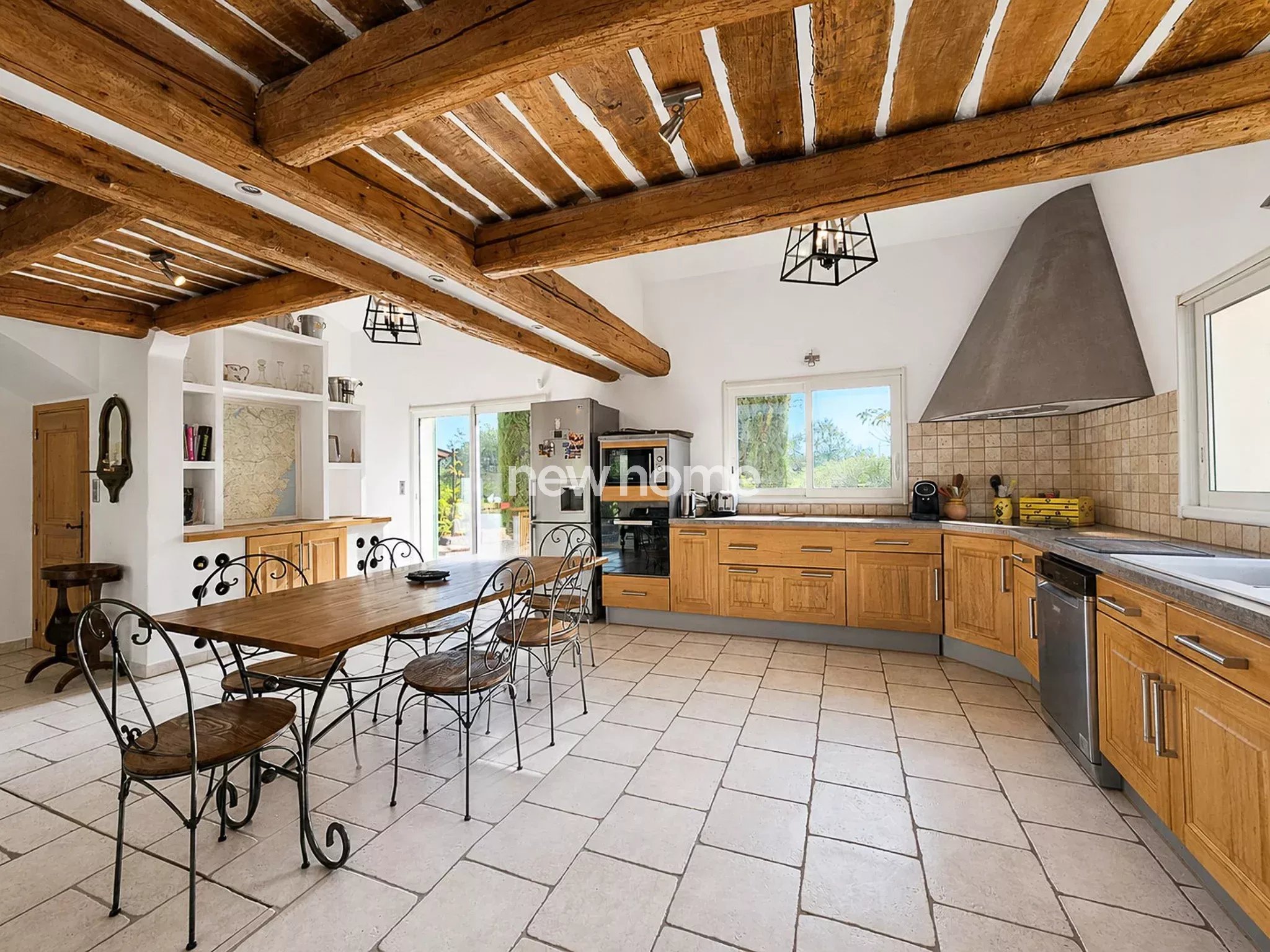 Carcès – Propriété d’exception de 300 m² avec piscine, vue panoramique et 3,5 hectares