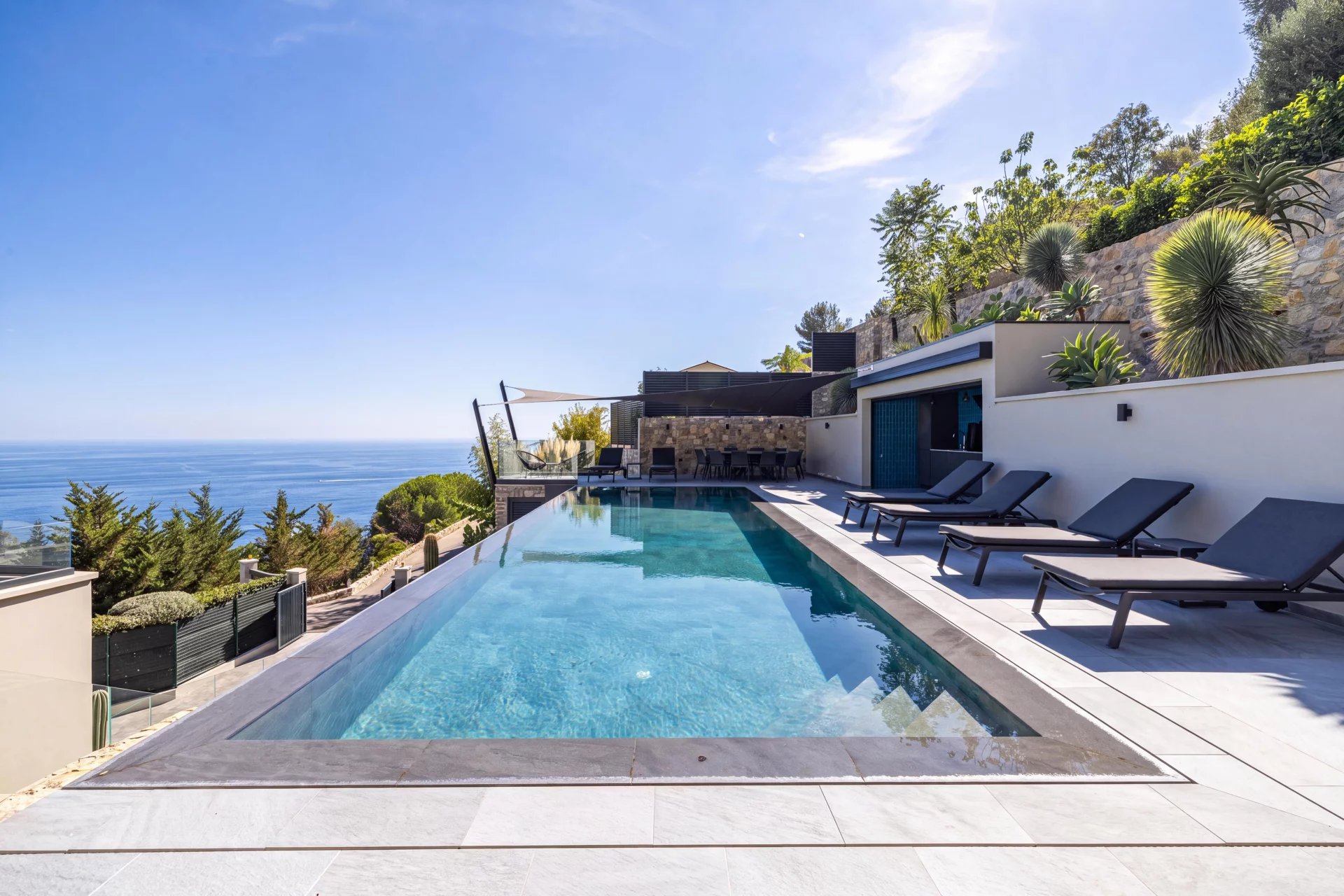 Èze – Villa contemporaine rénovée avec vue mer