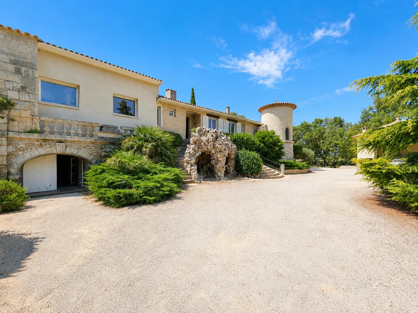 À VENDRE : PROPRIÉTÉ DE 164 M² À FABRÈGUES (34690)
