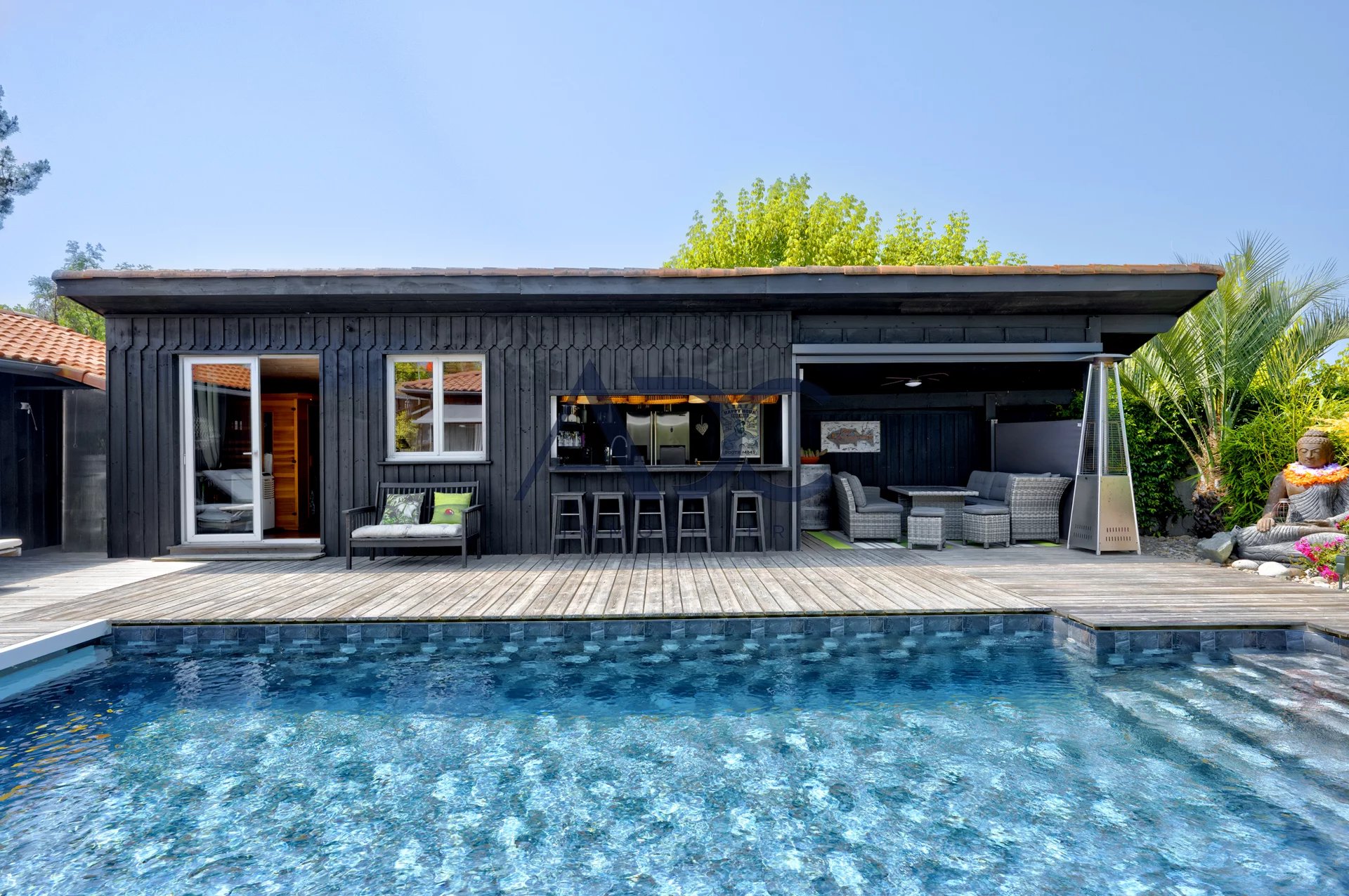MARTIGNAS SUR JALLE - PROPRIETE D’EXCEPTION 210 m2 - PISCINE JARDIN EXOTIQUE GARAGE - ELEGANCE & ART DE VIVRE AUX PORTES DE BORDEAUX