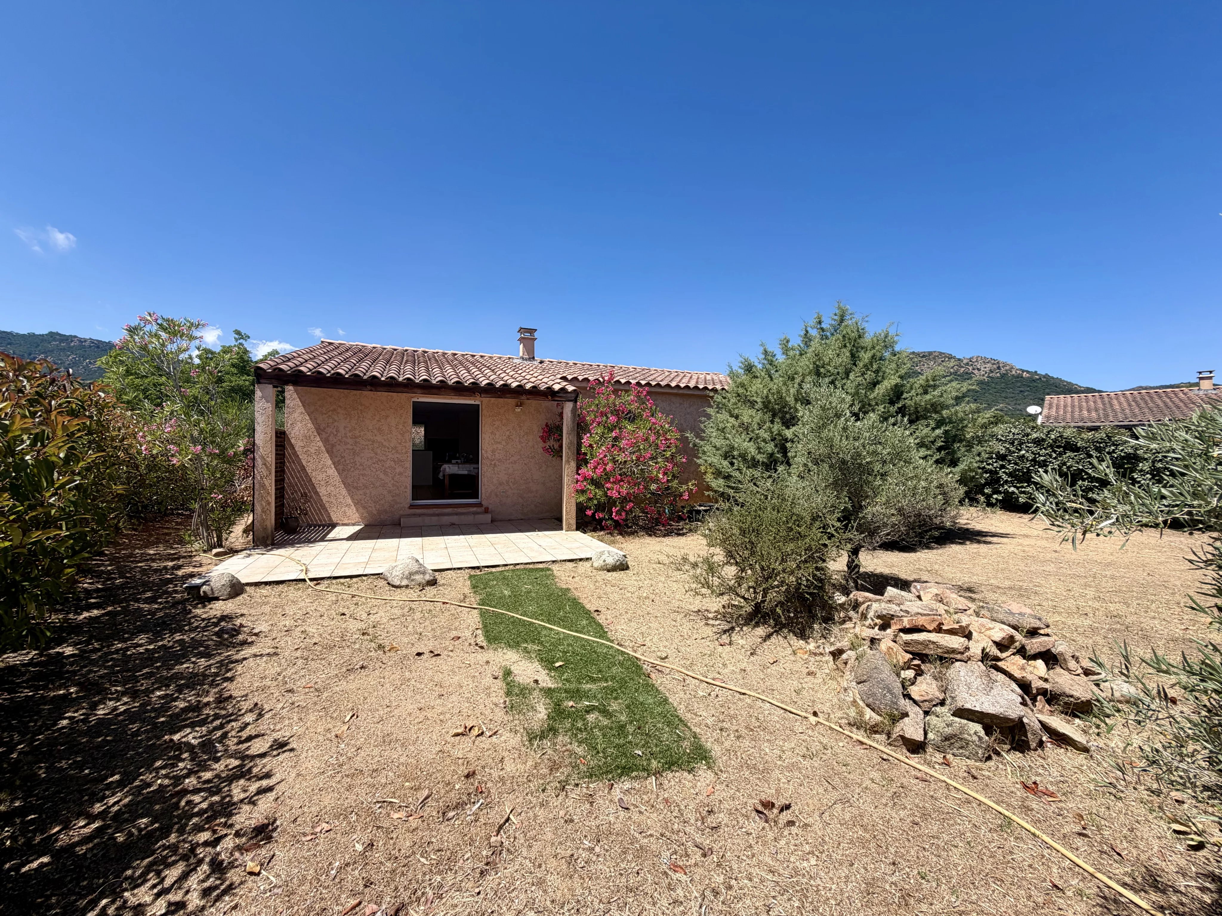 T4 House with Garage in Sainte Lucie