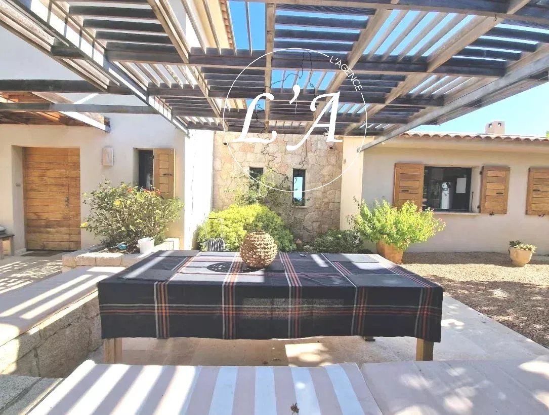 Exceptional Property with Sea View - Les Hauts de la Testa