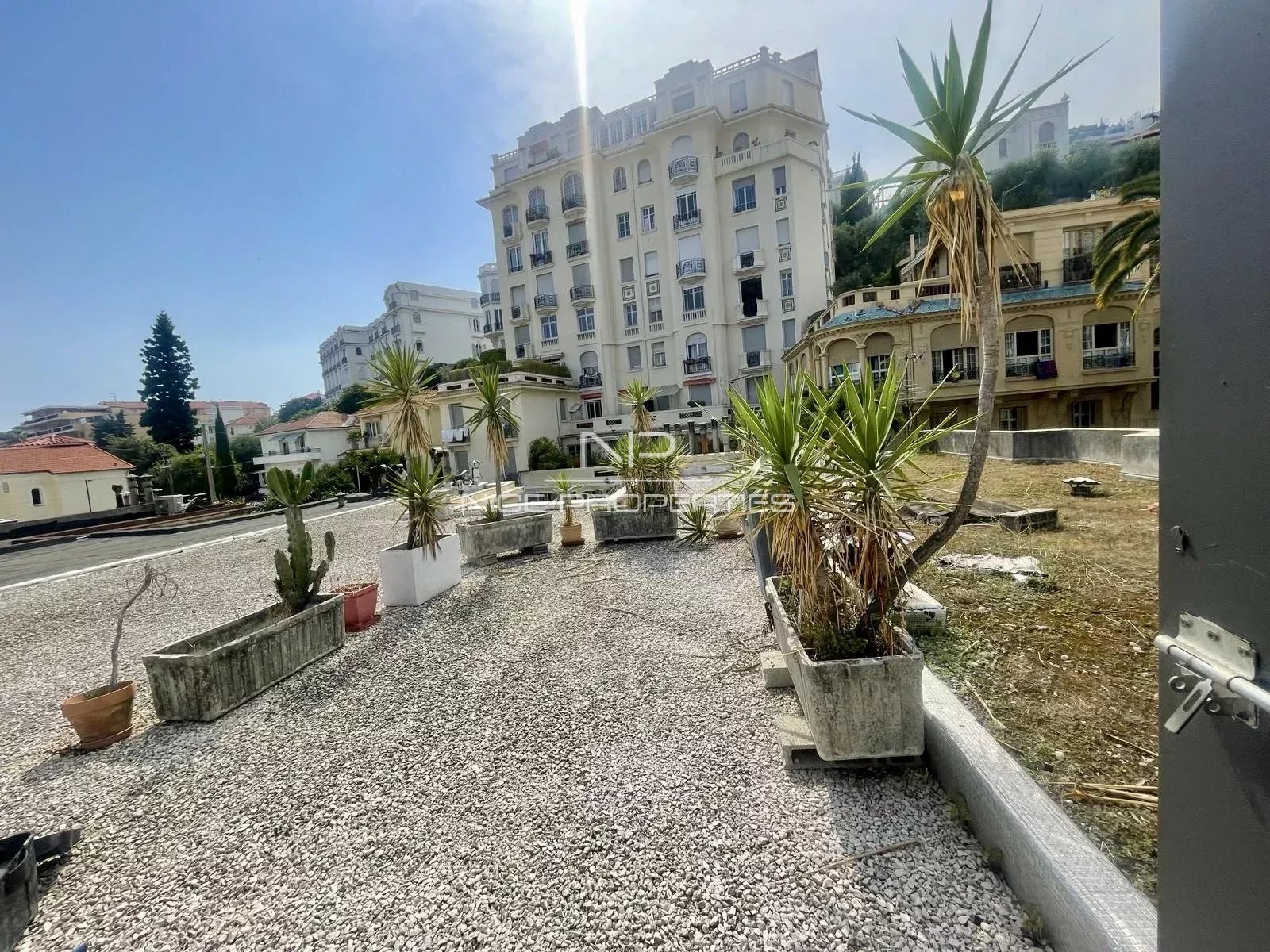 Proche Promenade, Hôtel particulier, 2 appartements 122 m2