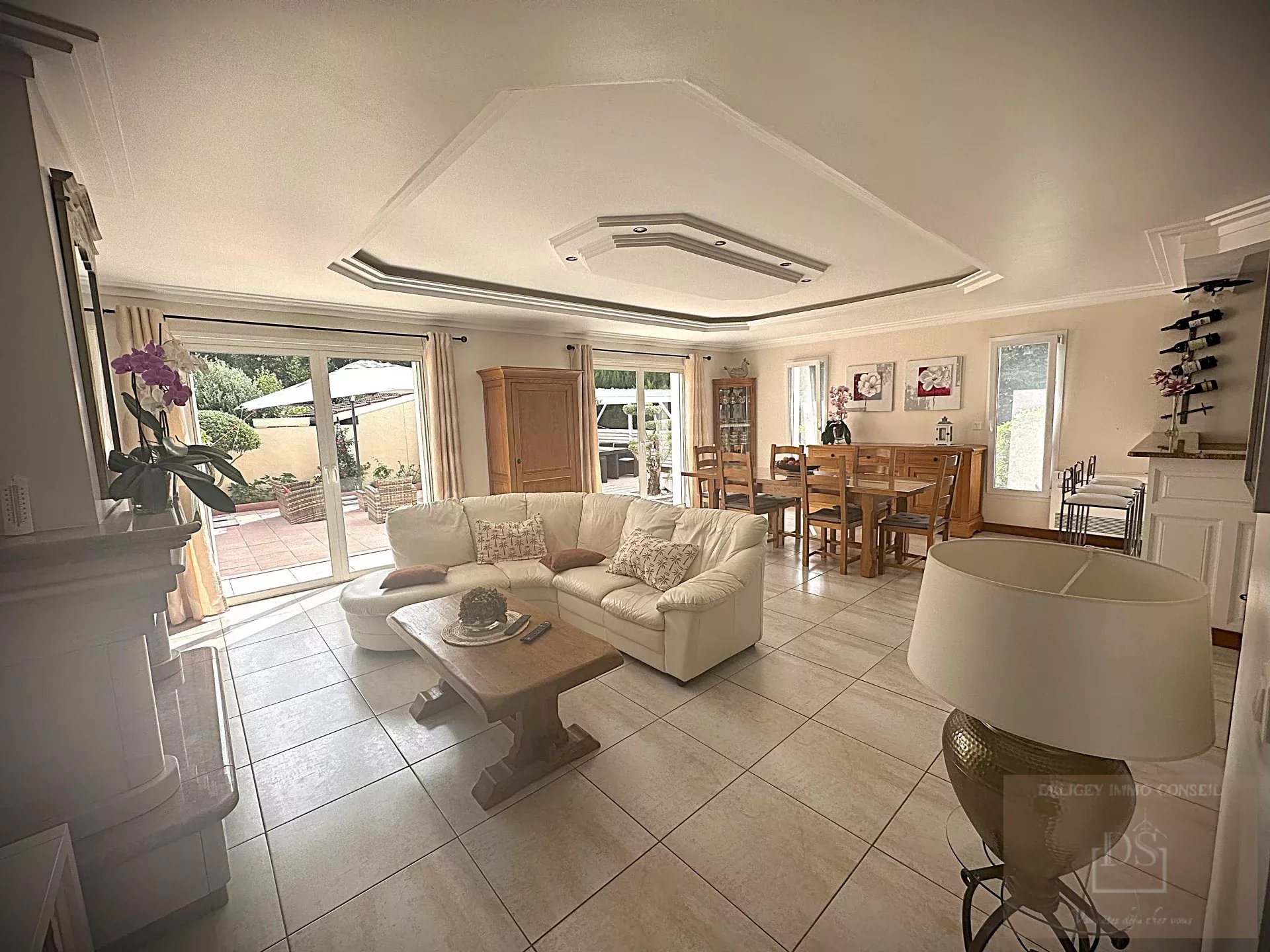 HOUSE 5 ROOMS 125 M2