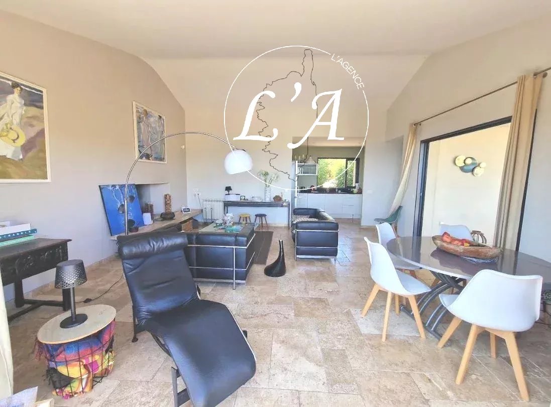 Exceptional Property with Sea View - Les Hauts de la Testa
