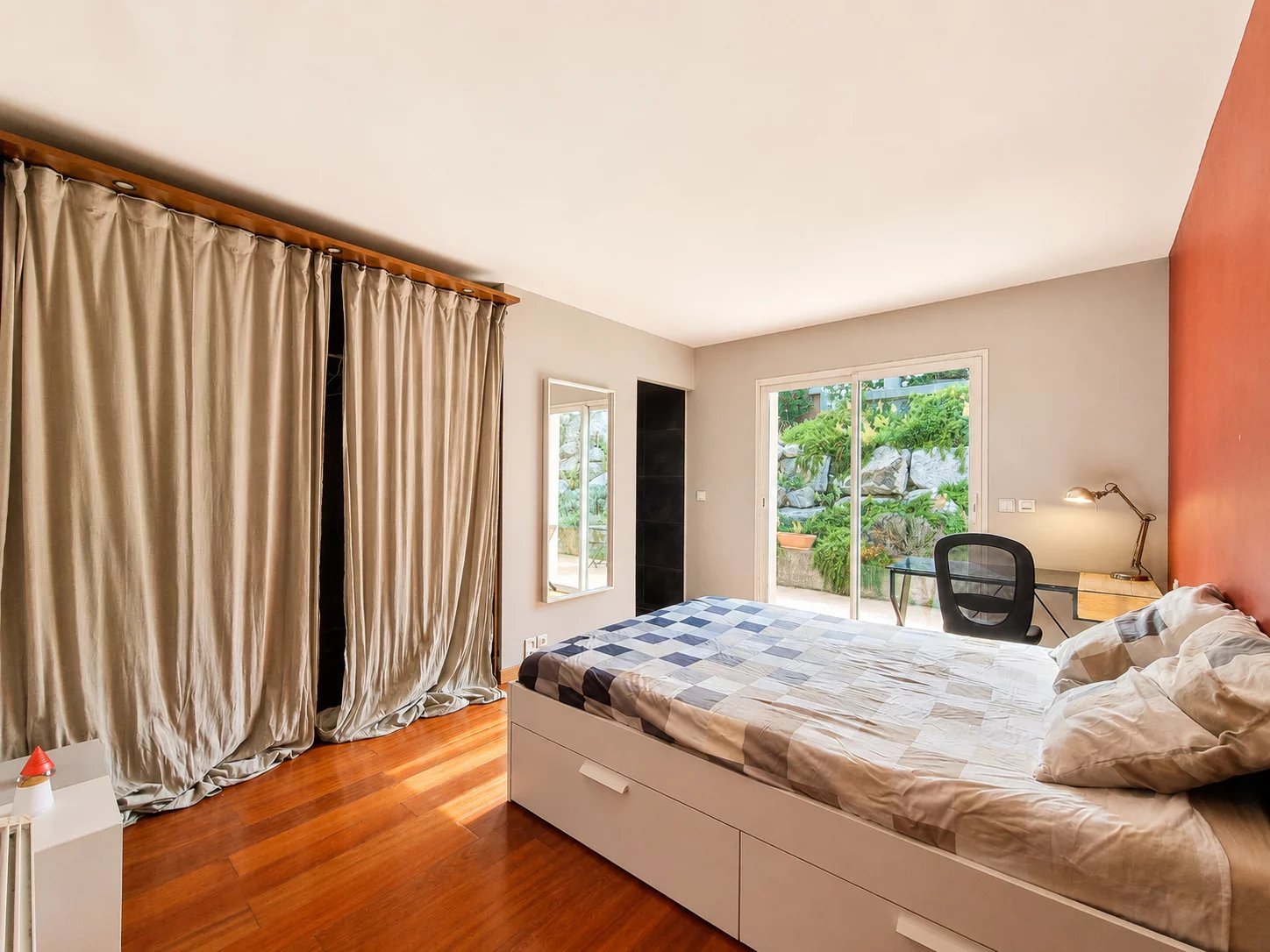 À VENDRE : MAISON 6 PIÈCES DE 171 M2 À JUVIGNAC (34990)