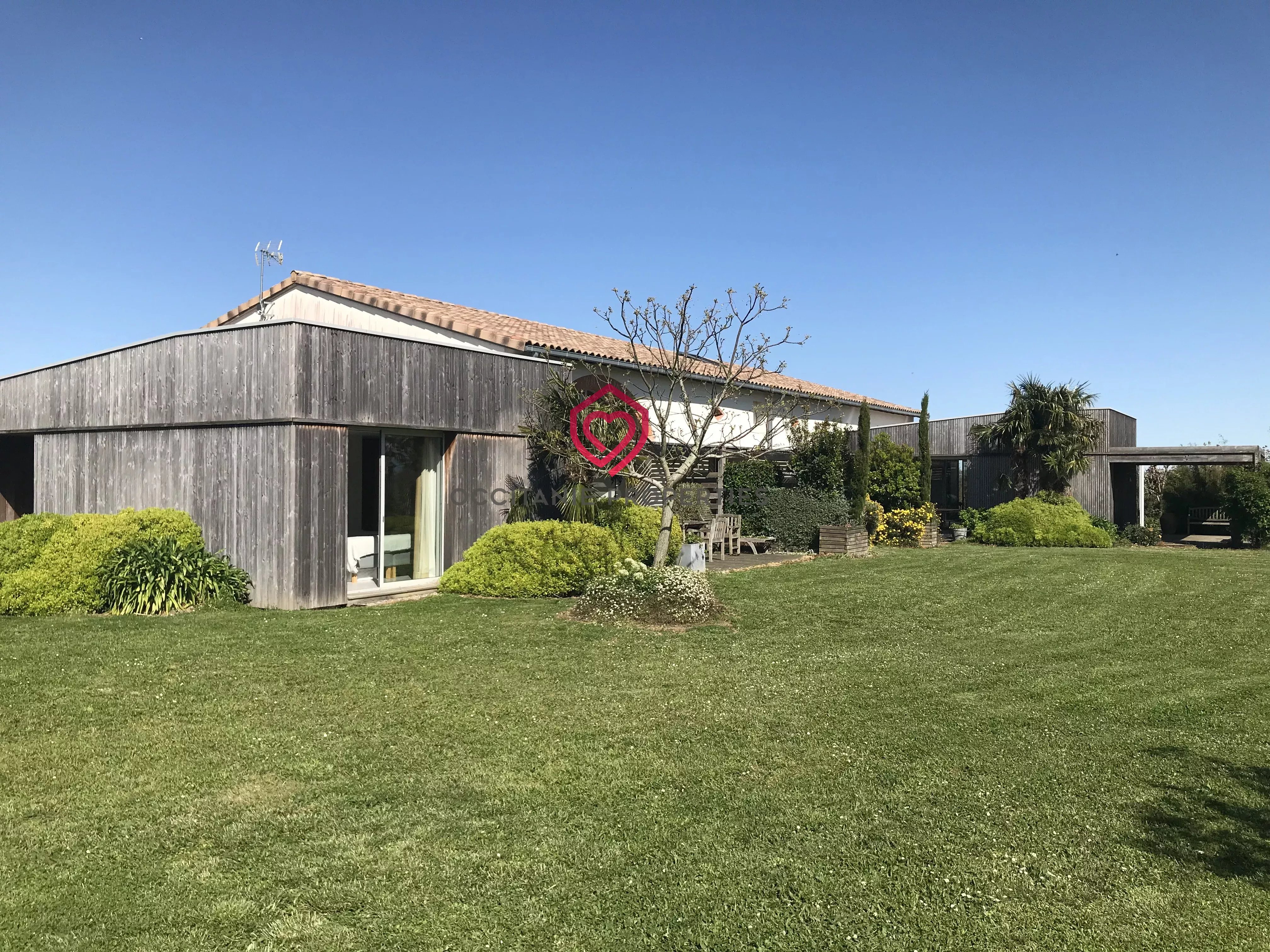 Magnifique Maison d'architecte avec vue panoramique et jardin paysagé à 25 min de TOULOUSE
