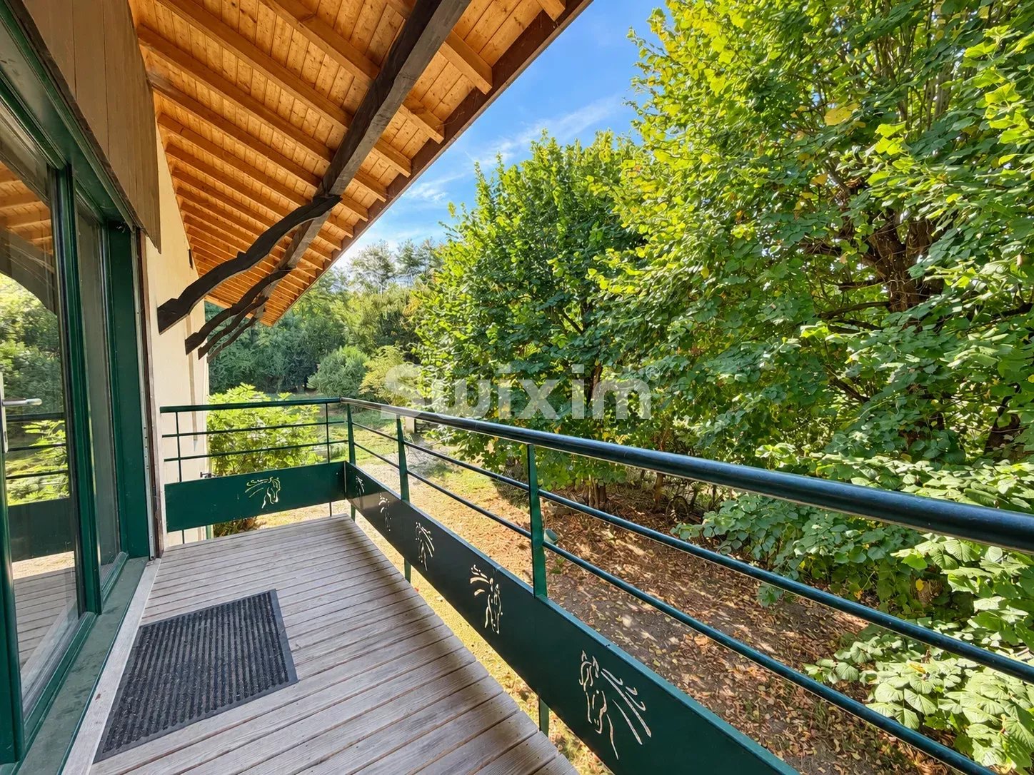 PROPRIÉTÉ D’EXCEPTION – 300 m² – 2,7 HECTARES – PISCINE – INSTALLATIONS ÉQUESTRES – DPE A