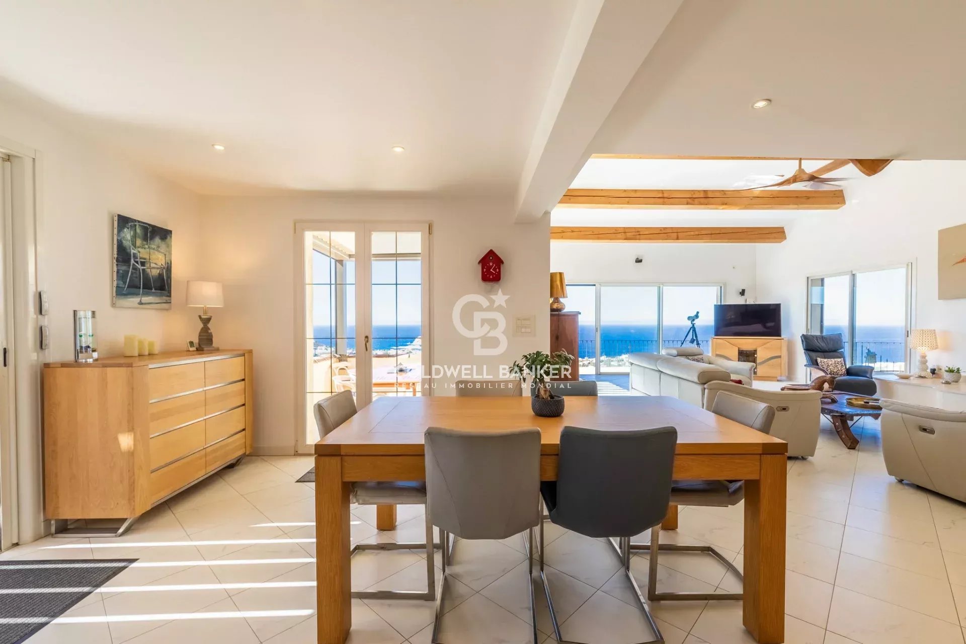 L'Île-Rousse – Exceptional villa facing the Pietra islands