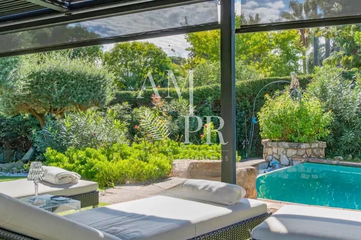 Villa de style proche centre ville Cannes