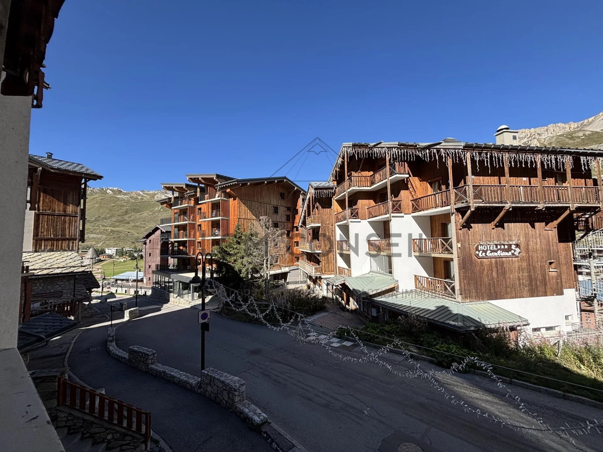 TIGNES LE LAC – EXCEPTIONAL APARTMENT OF 90 M² – 3 BEDROOMS