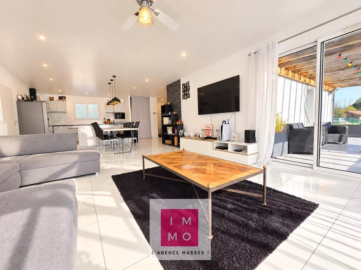 MAISON CONTEMPORAINE de PLAIN PIED 2022  avec Grand garage