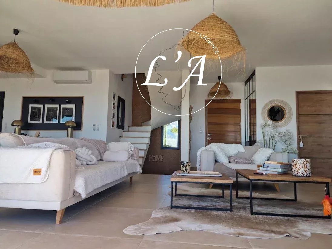 Solenzara - Villa with panoramic sea view and heated pool