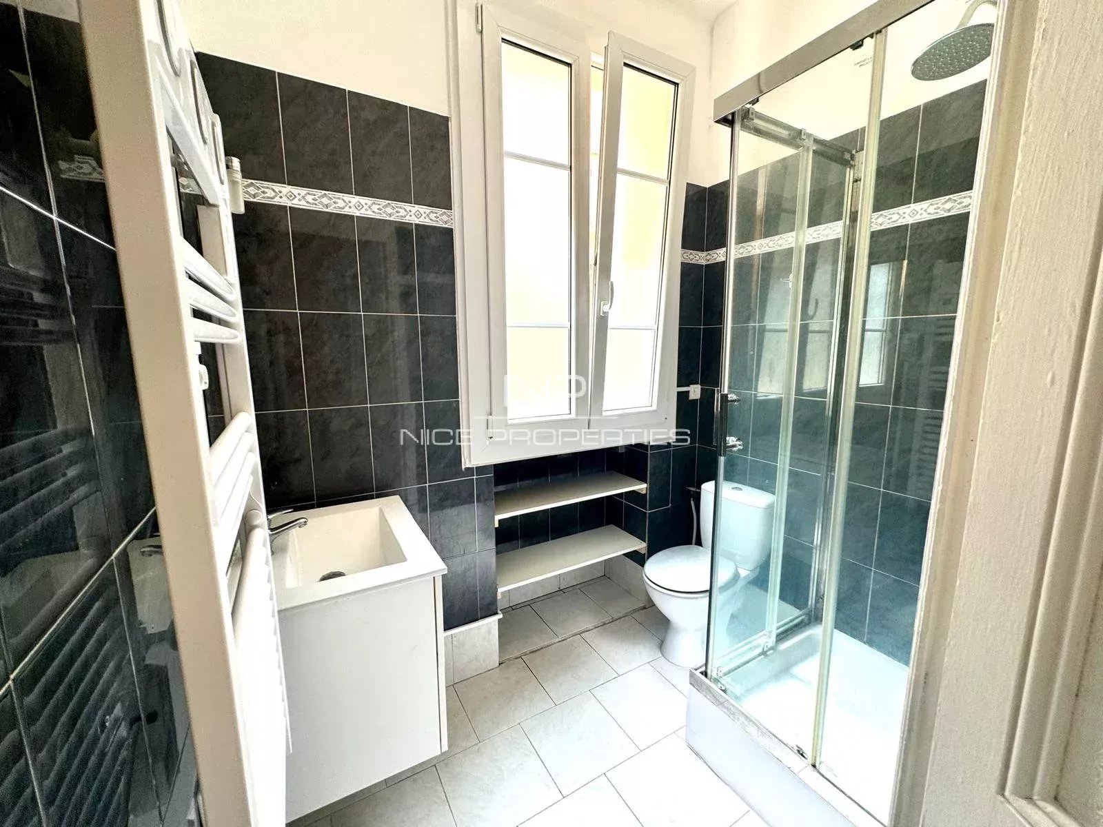 Proche Promenade, Hôtel particulier, 2 appartements 122 m2