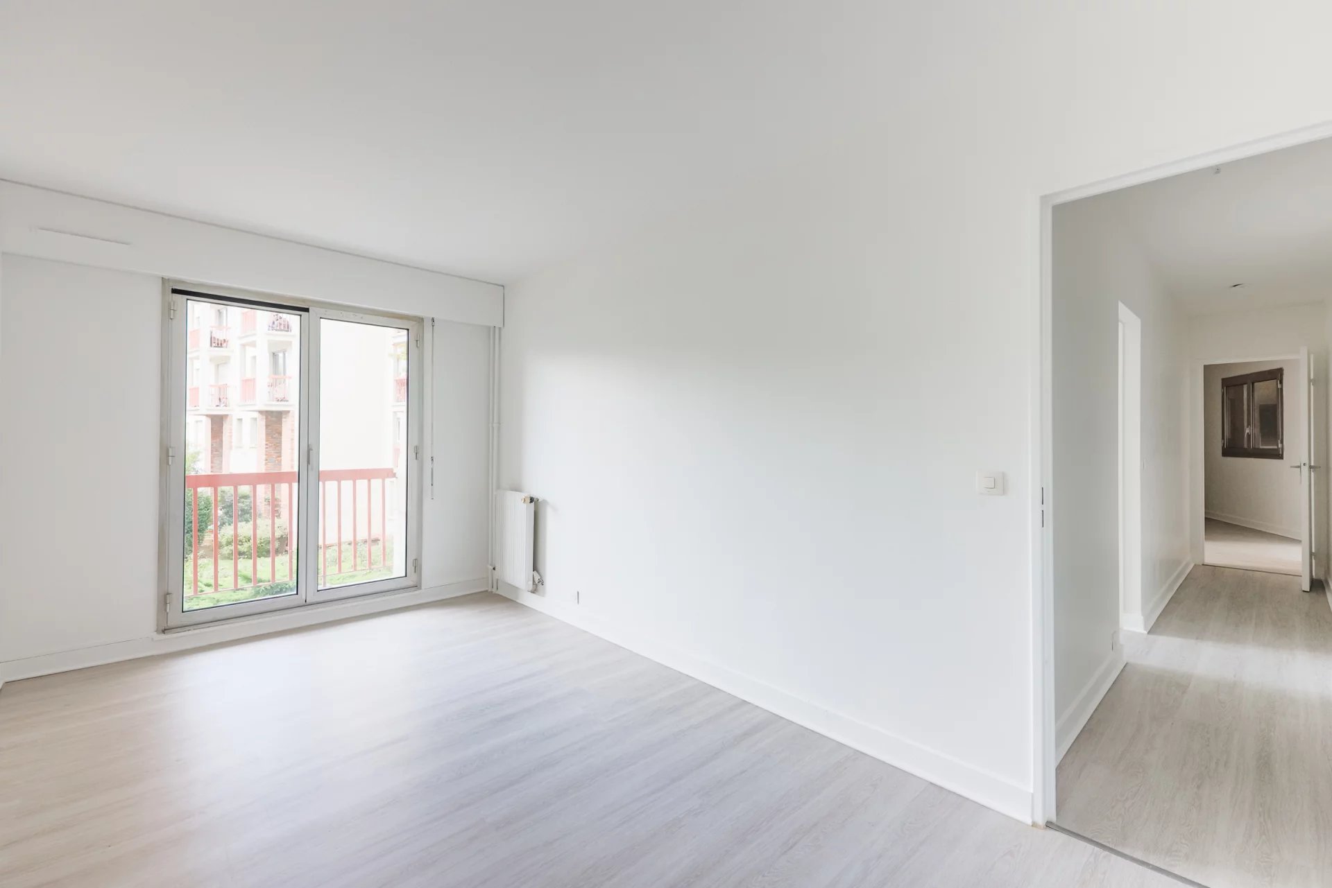 Paris 10e – Canal Saint-Martin / Quai de Jemmapes – 3 pièces de 73 m² avec balcon et parking