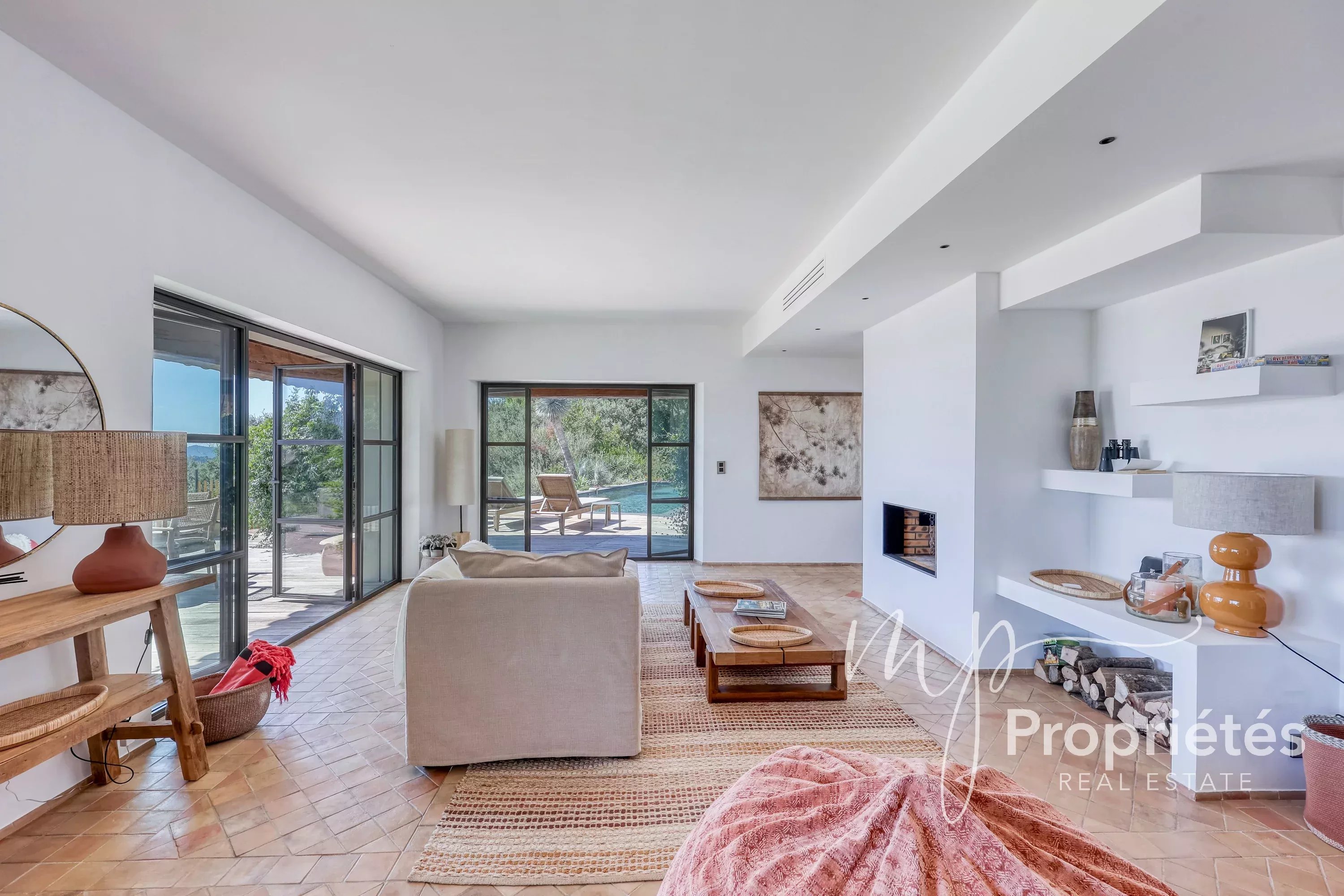 EXCLUSIVITE - Propriété d'exception 9 pièces