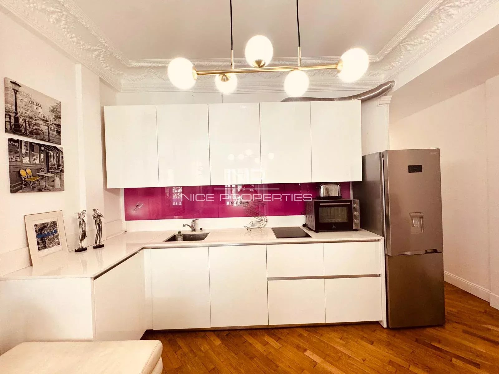 Proche Promenade, Hôtel particulier, 2 appartements 122 m2