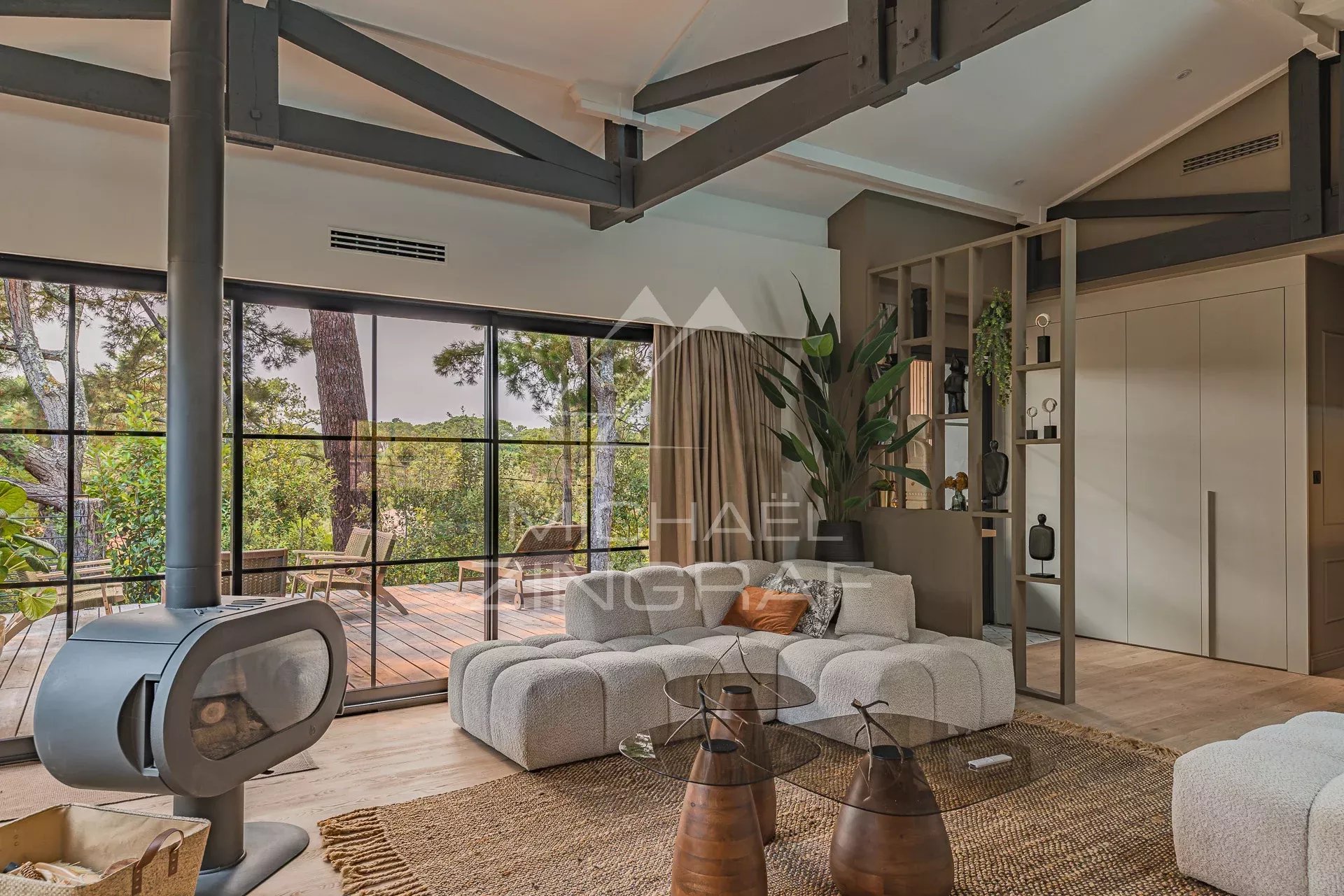 Villa 5 suites entièrement rénovée au Pyla