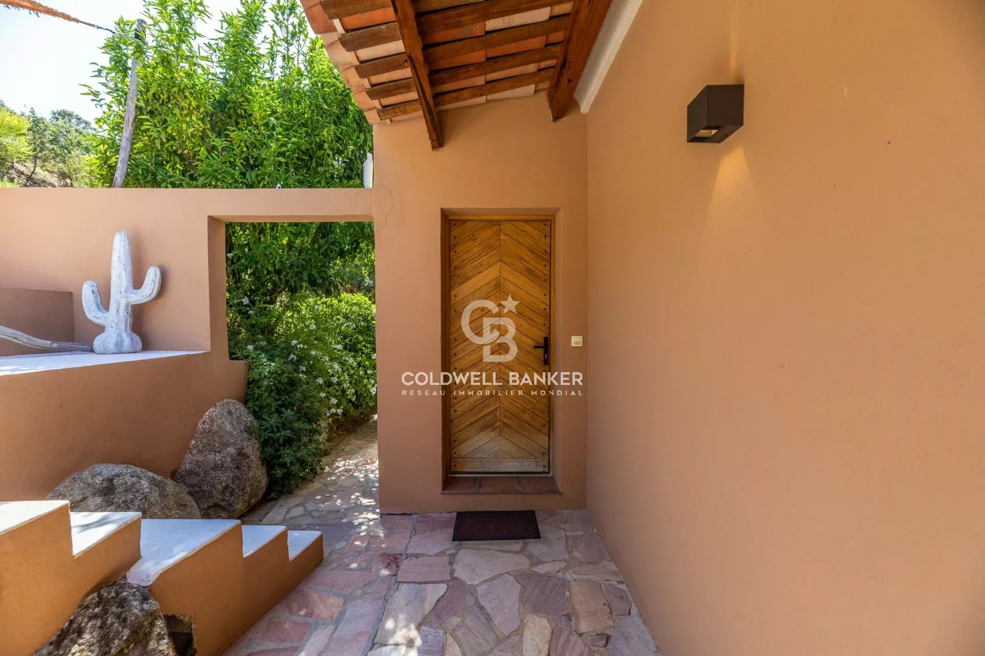 PIGNA – EXCEPTIONAL PROPERTY WITH PANORAMIC VIEWS OF THE SEA, VILLAGE, AND MOUNTAINS