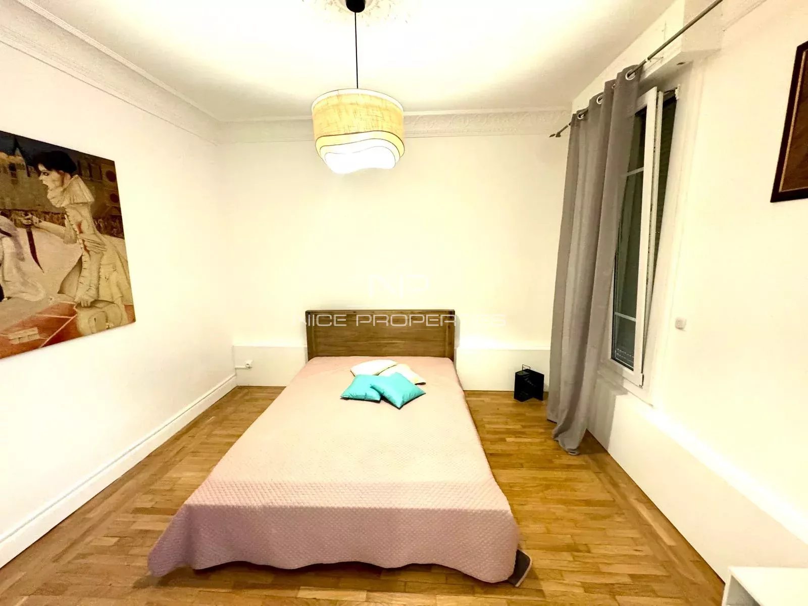 Proche Promenade, Hôtel particulier, 2 appartements 122 m2
