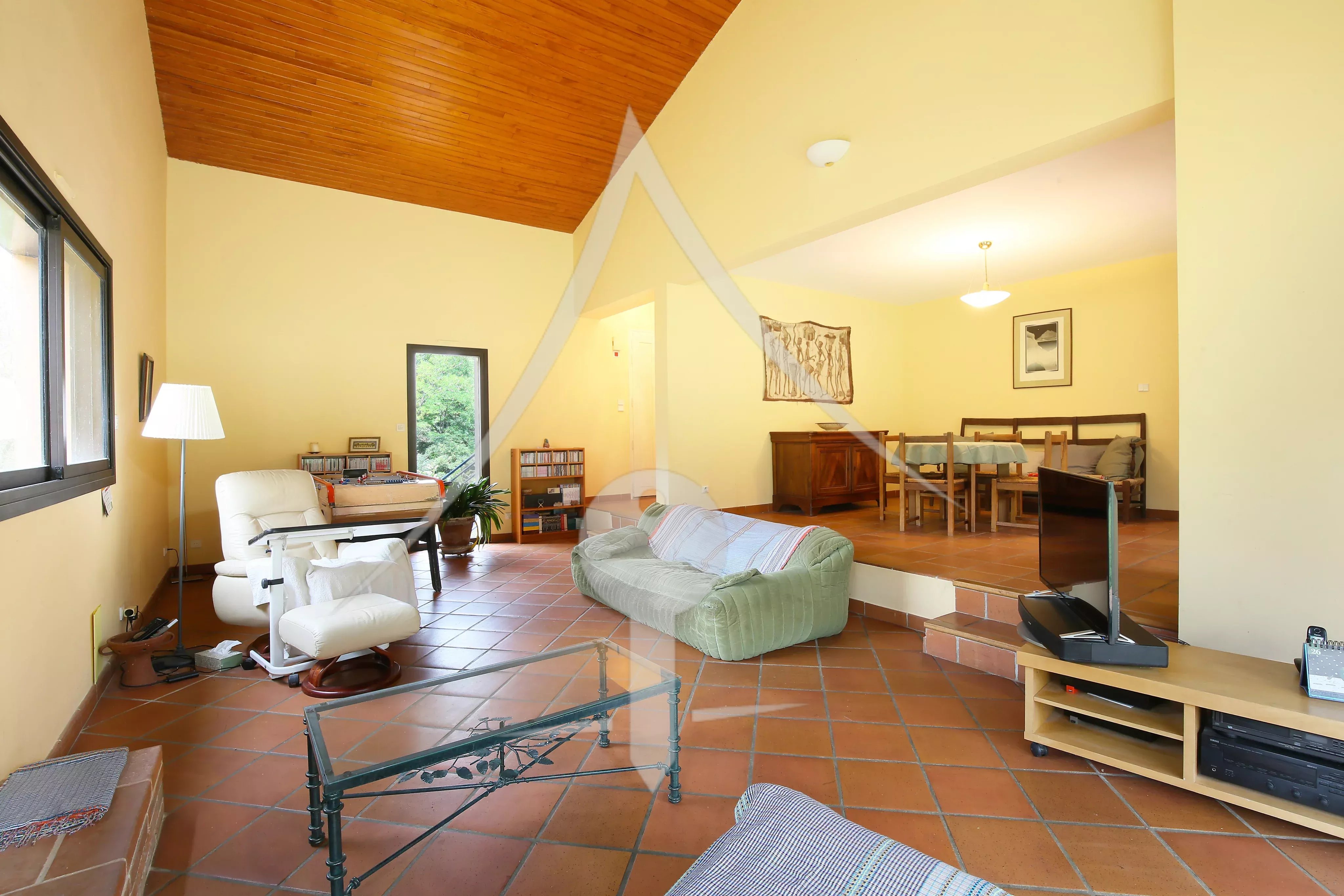 Spacious 7-Room House in Vieille-Toulouse