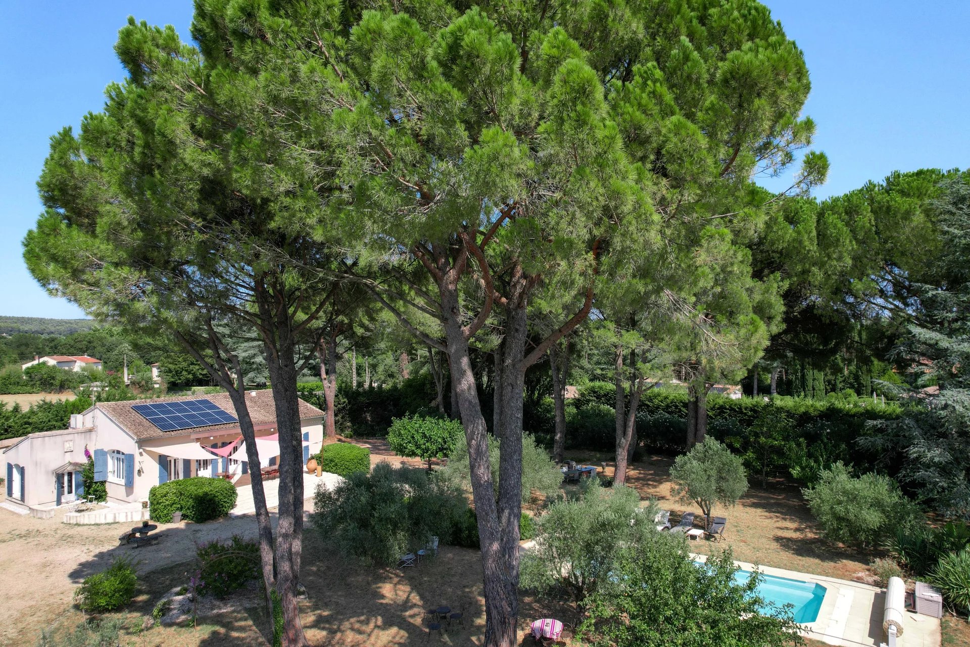 Uzès : charmante maison au cœur d'un bel environnement