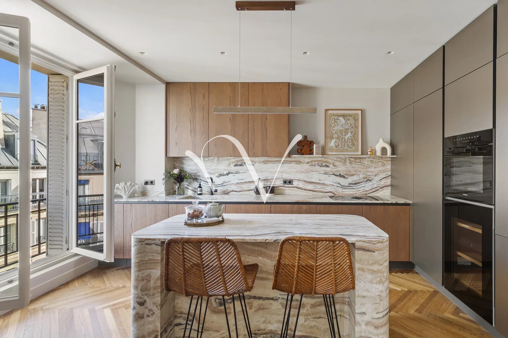A deux pas de la Place Saint-Sulpice, appartement avec trois chambres