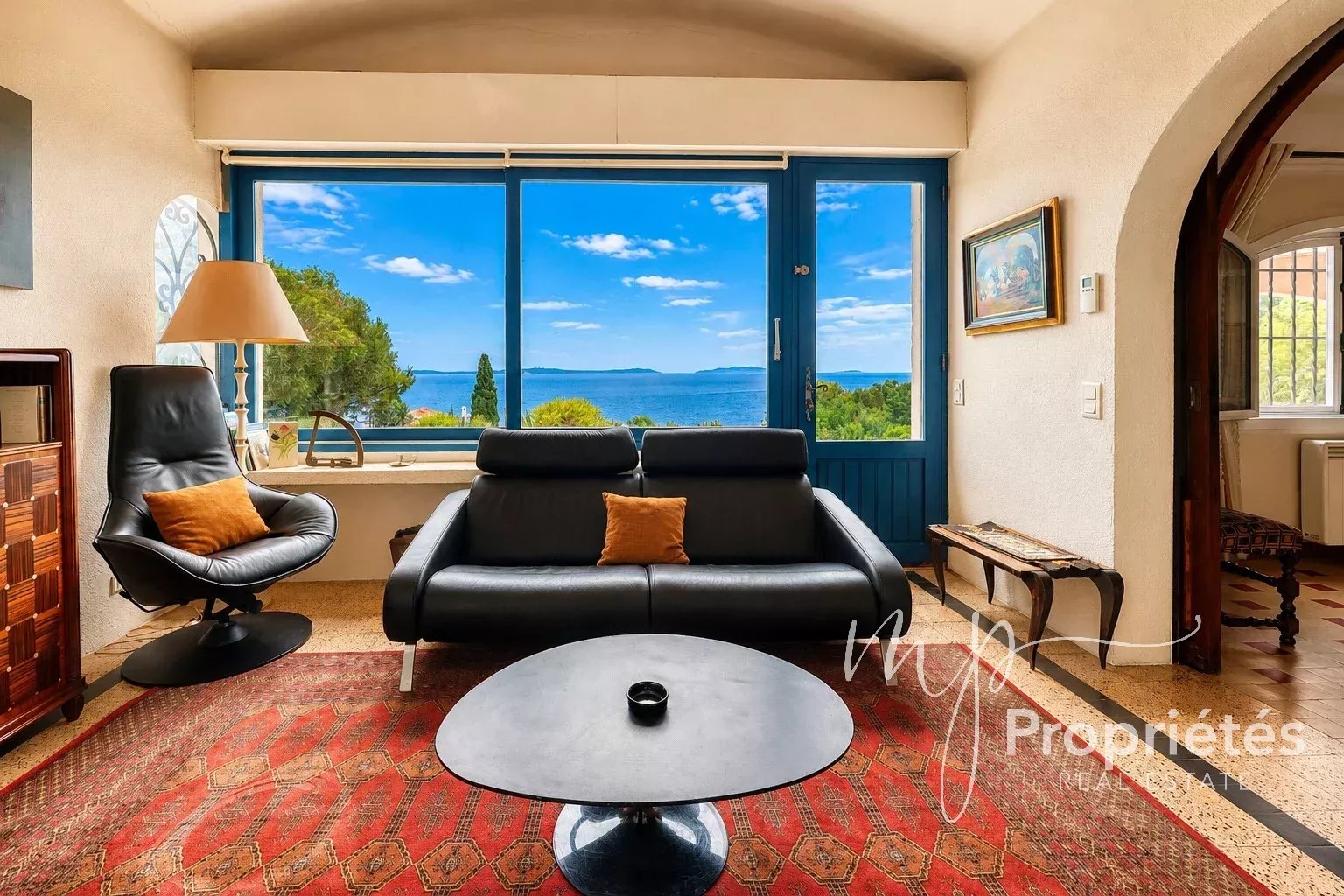 A VENDRE VILLA Rayol Canadel VUE MER PANORAMIQUE ET ACCÈS PLAGE À PIED