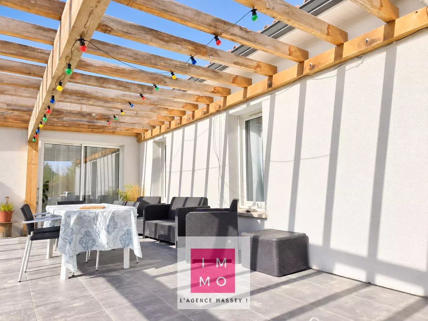 MAISON CONTEMPORAINE de PLAIN PIED 2022  avec Grand garage