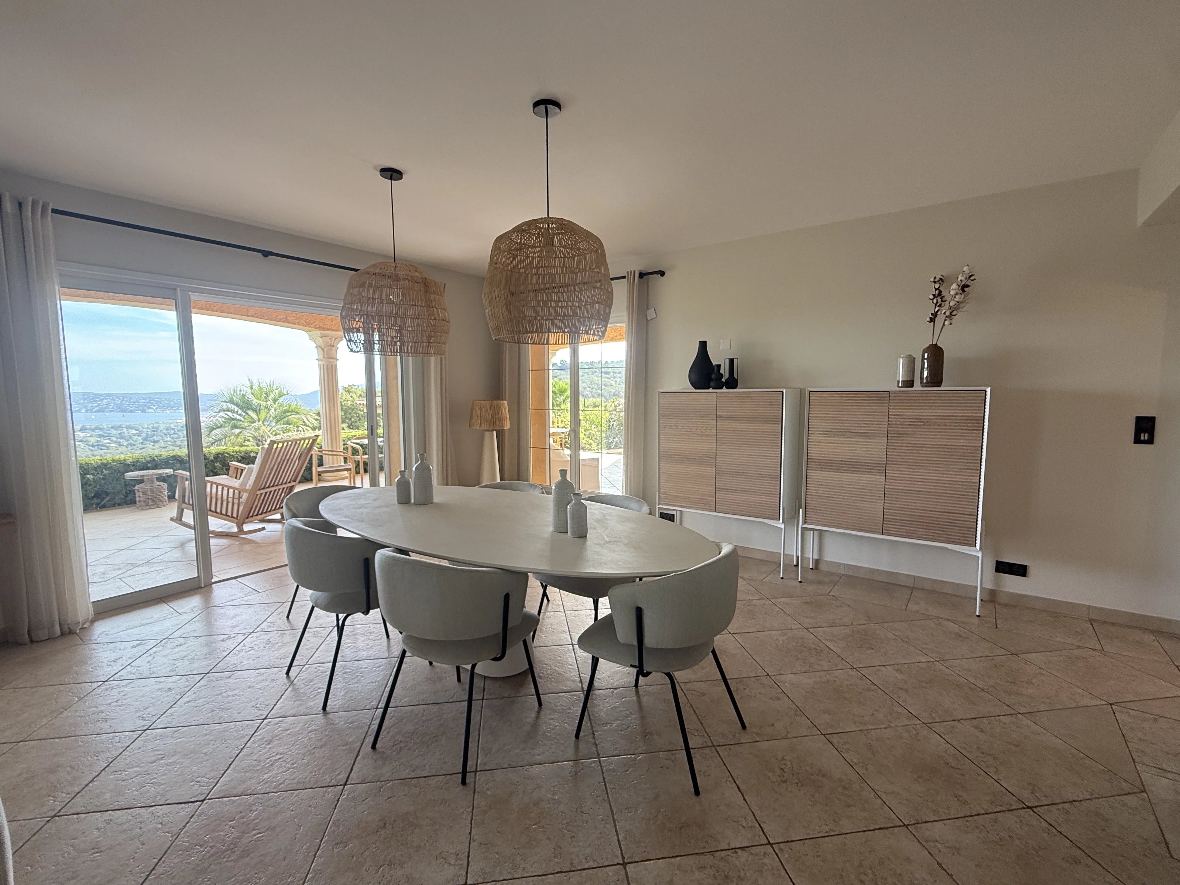 SUPERBE MAISON HAUT GRIMAUD