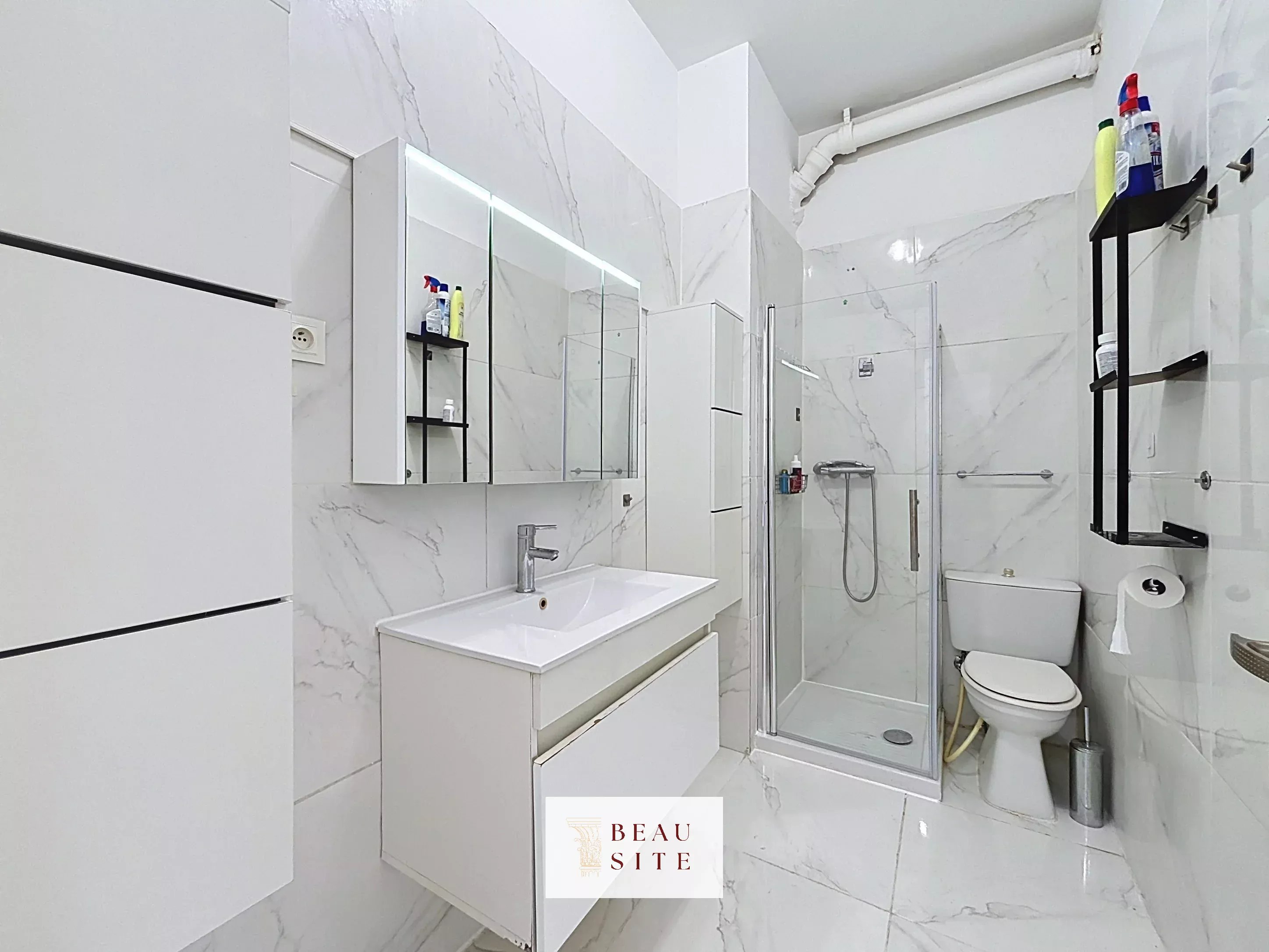 Nice - Fleurs :  Charmant 2 pièces meublé 32 m²