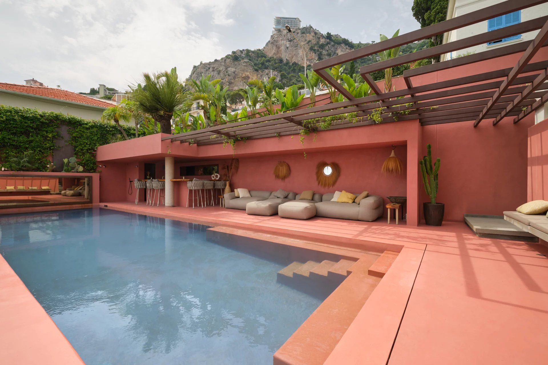 ROQUEBRUNE CAP MARTIN – VILLA CONTEMPORAINE