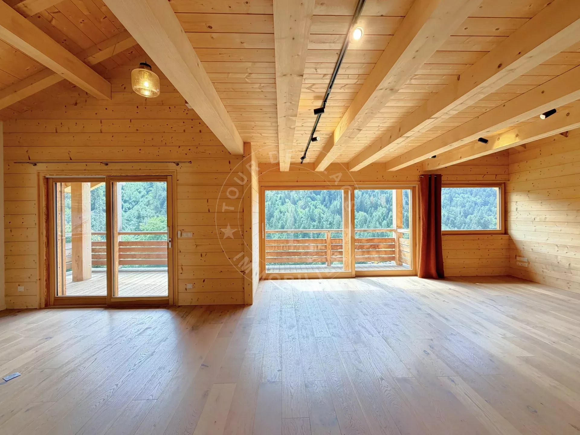 St Jean de Sixt - Chalet de 2022 plein centre de 3 chambres – au calme