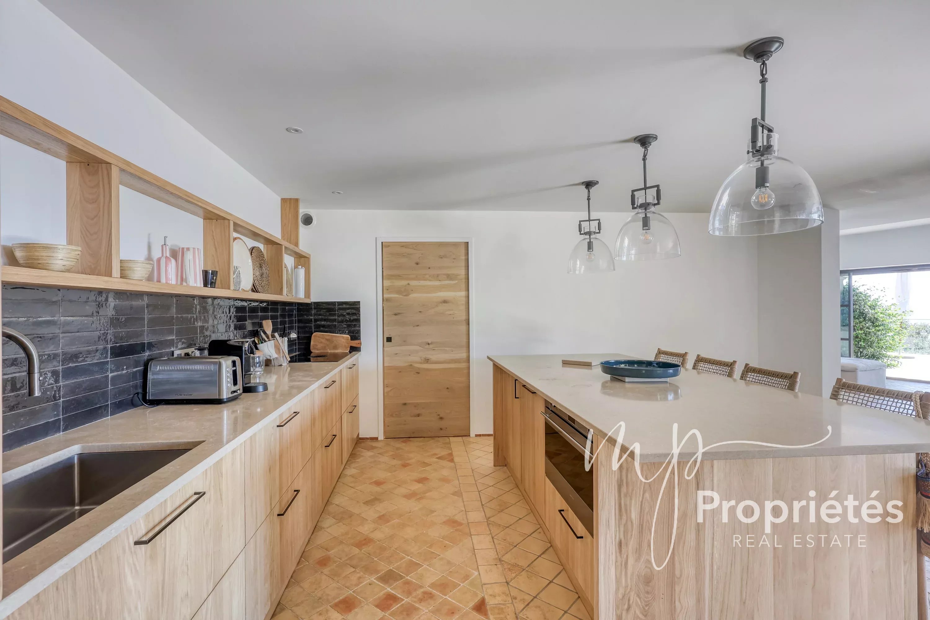 EXCLUSIVITE - Propriété d'exception 9 pièces