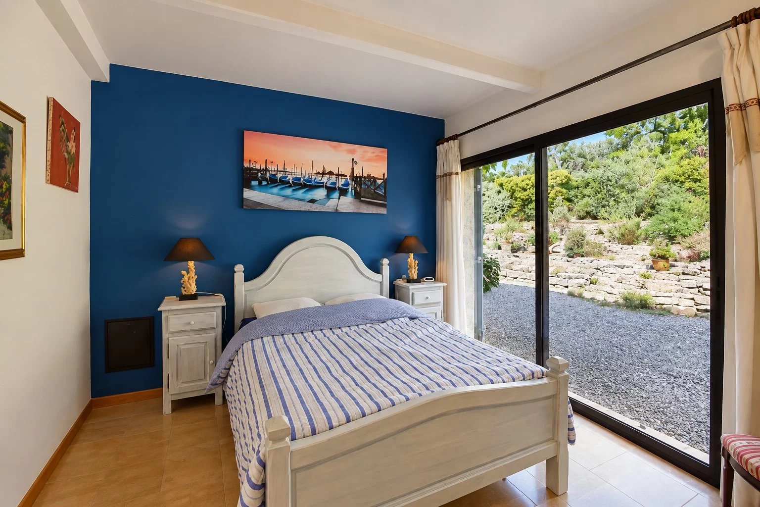 Tourrettes – Villa 220 m² avec piscine, studio indépendant et terrain de 5 840 m²