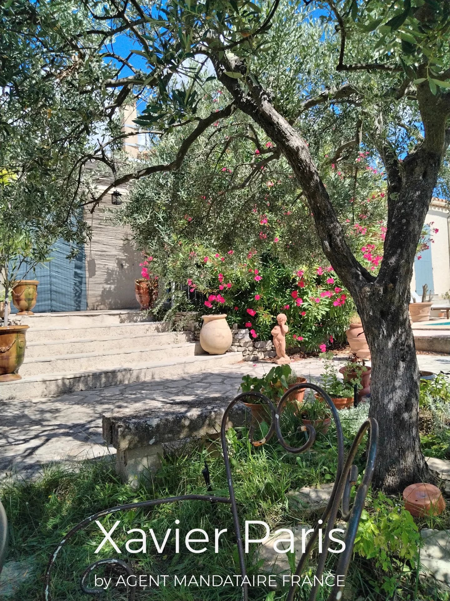 LUBERON SUD – MAISON CONTEMPORAINE DE PLAIN-PIED 154 m² – RÉNOVATION 2024 – PISCINE CHAUFFÉE – ENVIRONNEMENT EXCEPTIONNEL