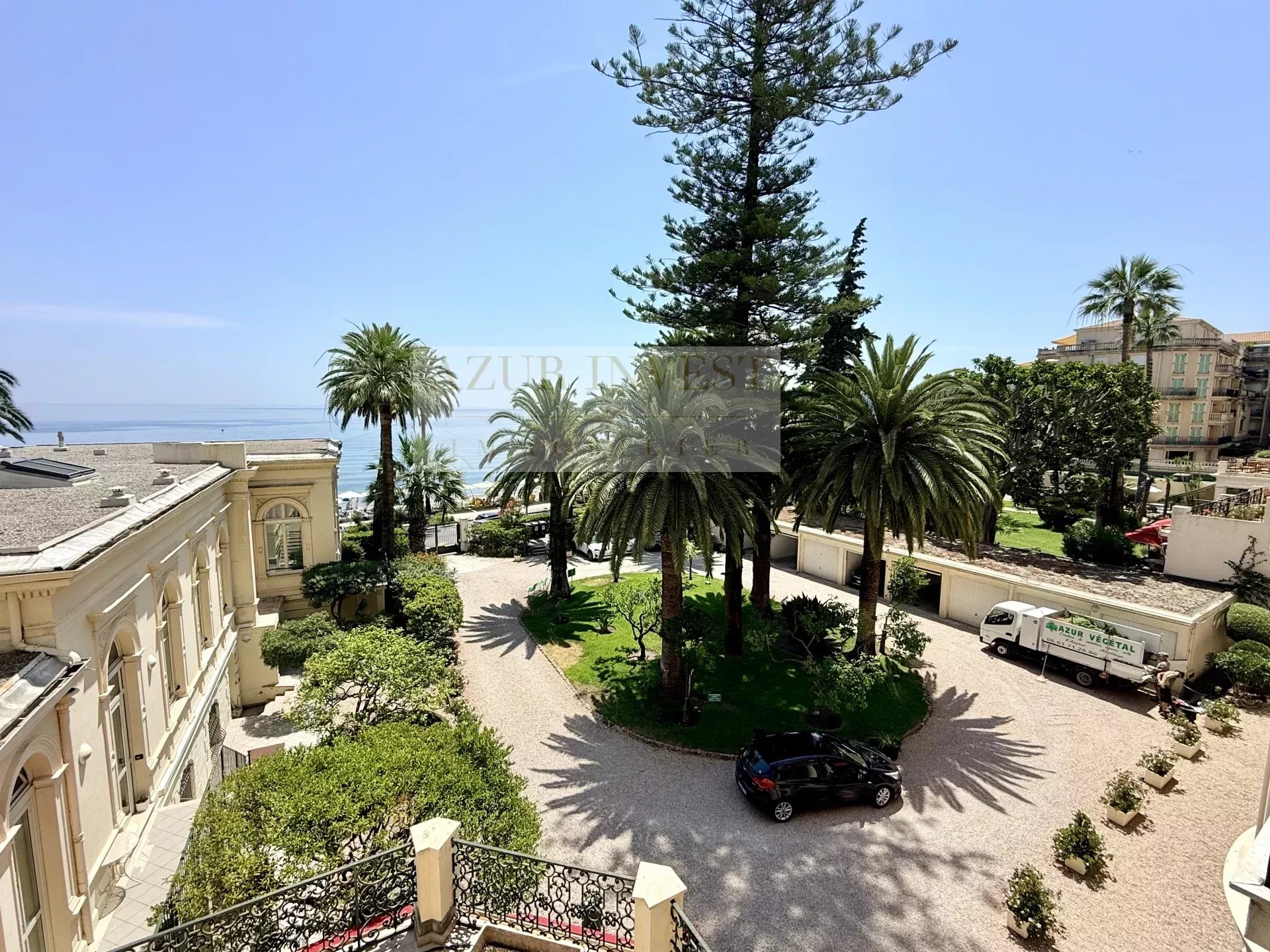 VENTE 2 PIECES PALACE FRONT DE MER MENTON