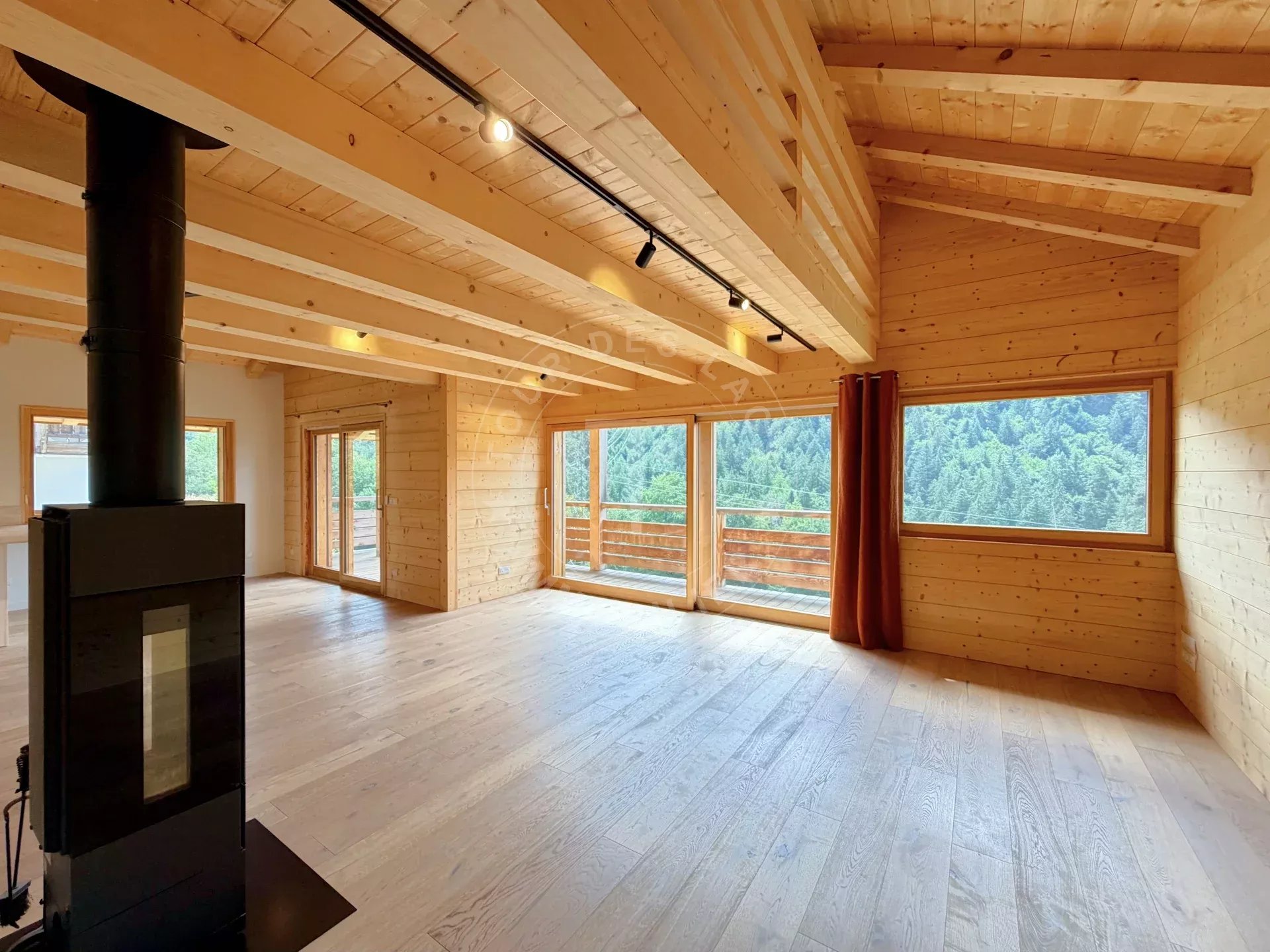 St Jean de Sixt - Chalet de 2022 plein centre de 3 chambres – au calme