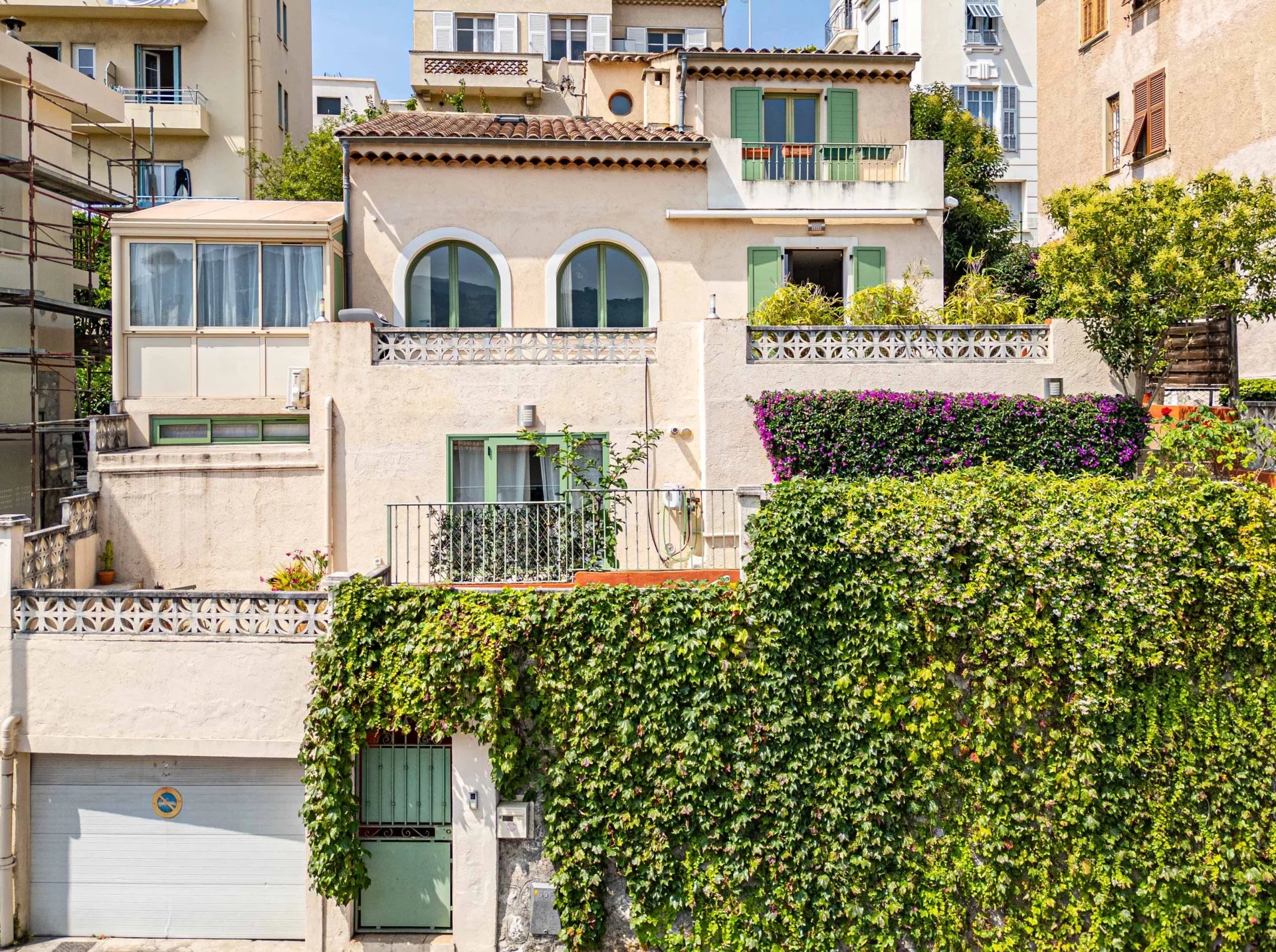 Nice - Bas Cimiez - Maison 170m² avec 4 chambres, terrasses et garage