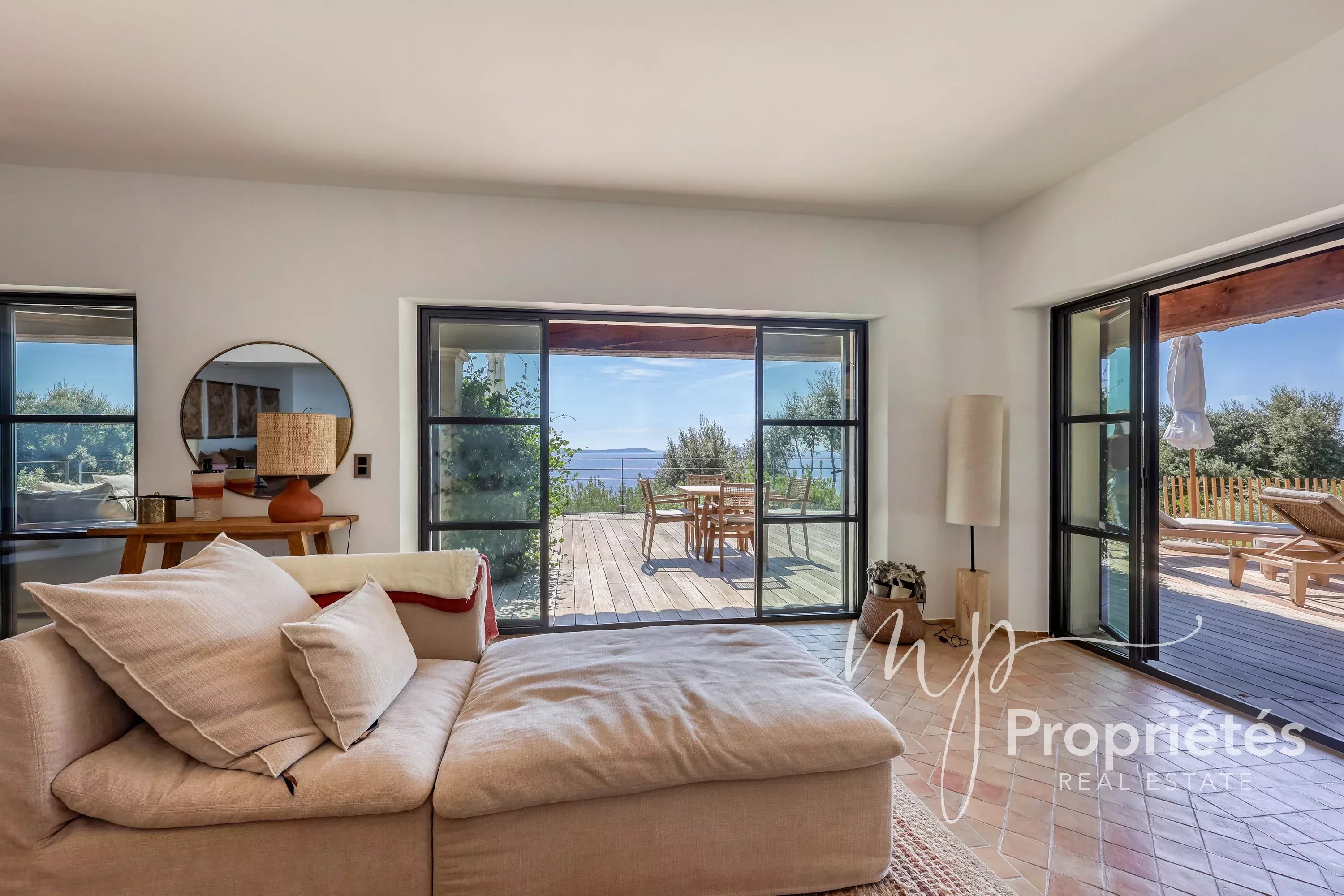 EXCLUSIVITE - Propriété d'exception 9 pièces