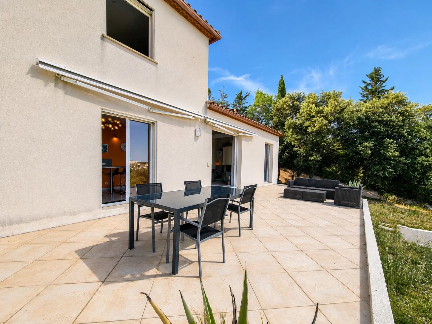 À VENDRE : MAISON 6 PIÈCES DE 171 M2 À JUVIGNAC (34990)