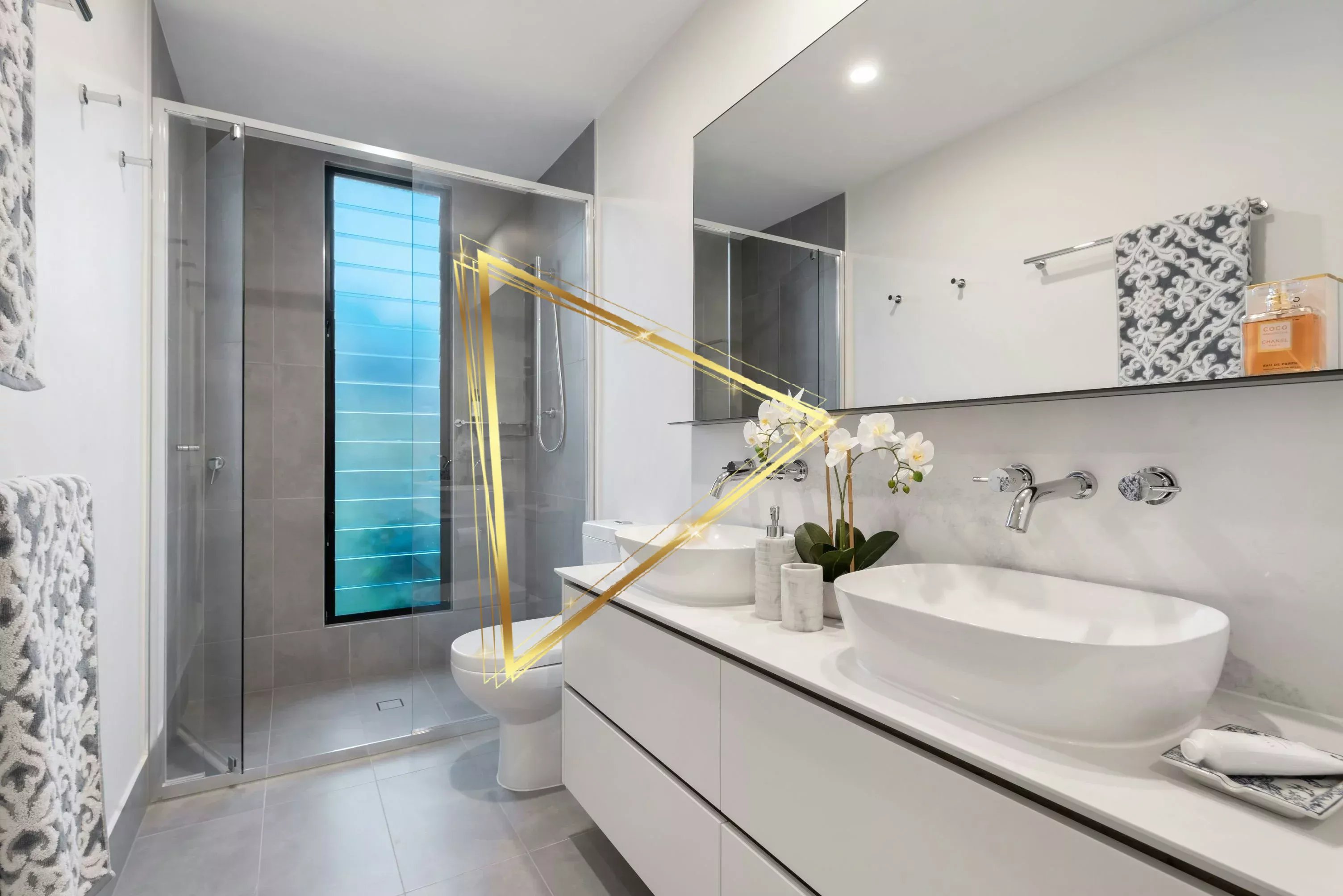 T5 cathedral living room with mezzanines - gardens - terrace and parking!