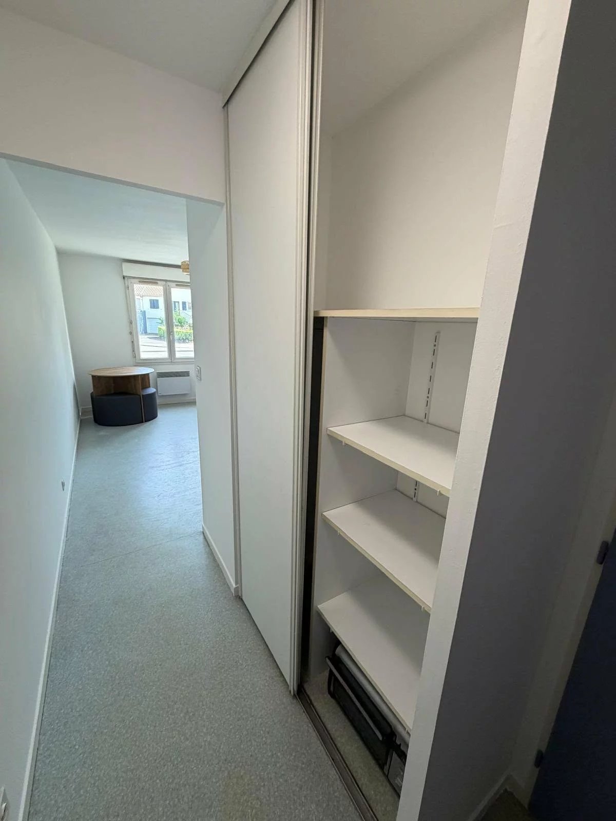 Studio meublé - 21 m² - BUXEROLLES